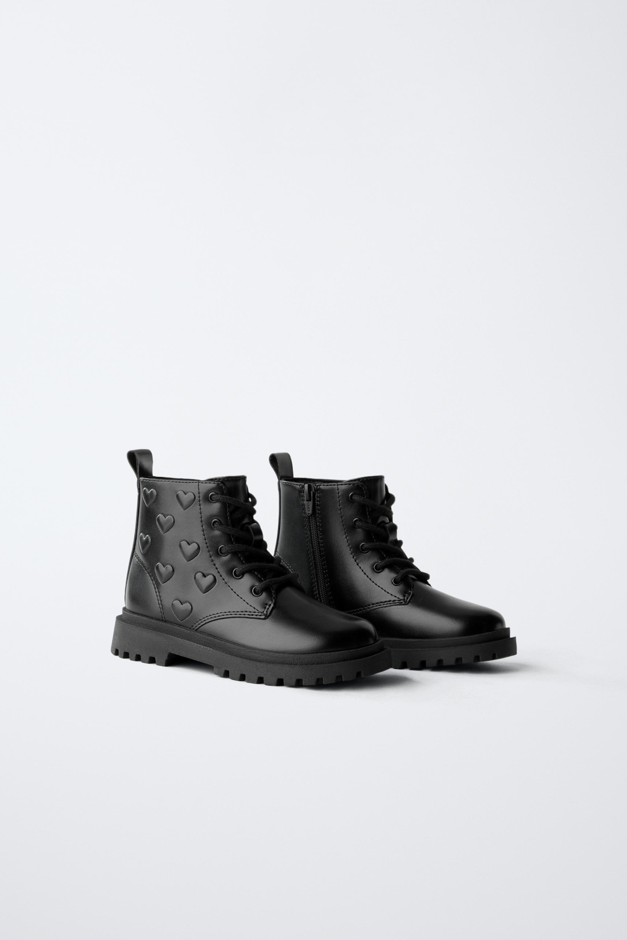 HEART BOOTS
