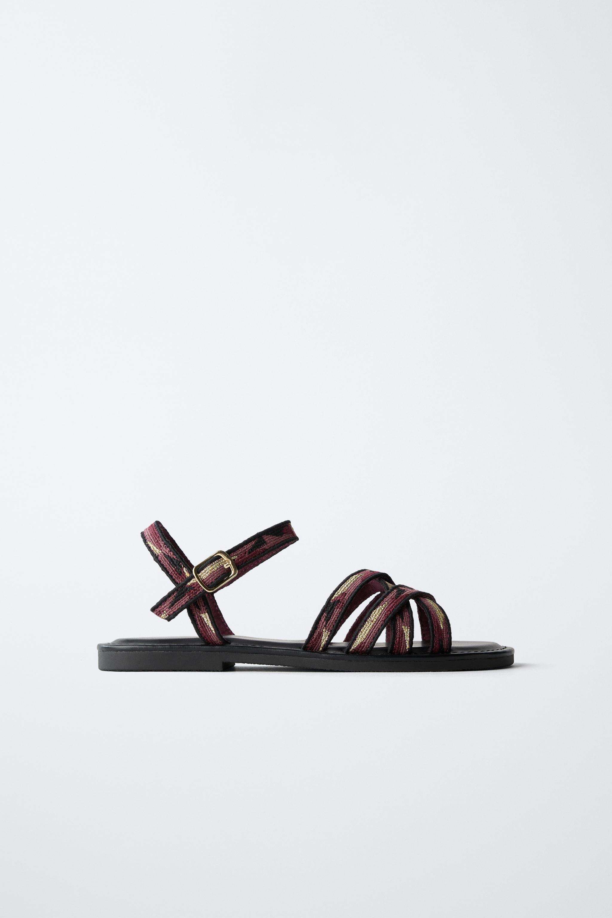 PRINTED SANDALS