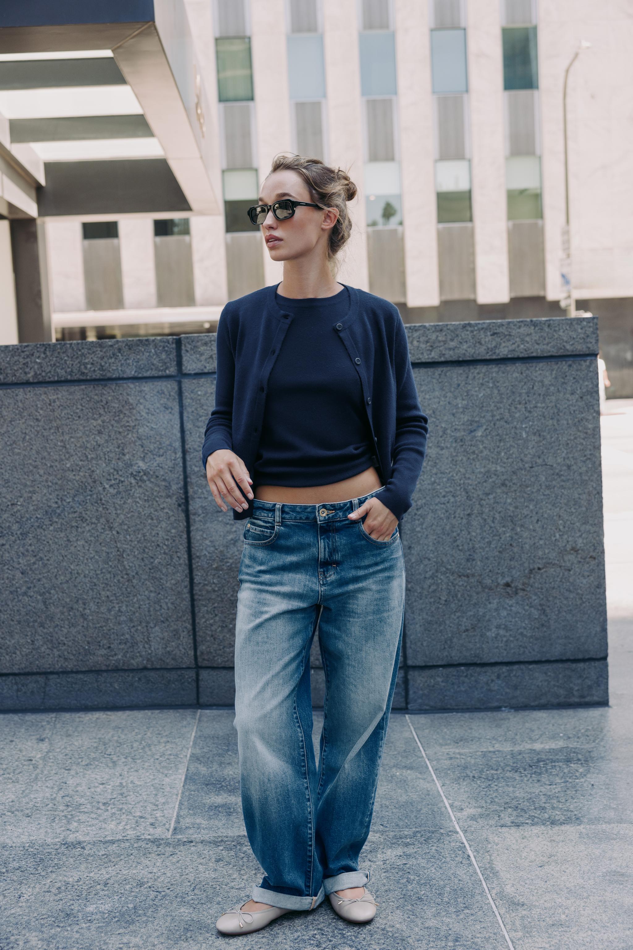 BASIC KNIT BUTTON CARDIGAN