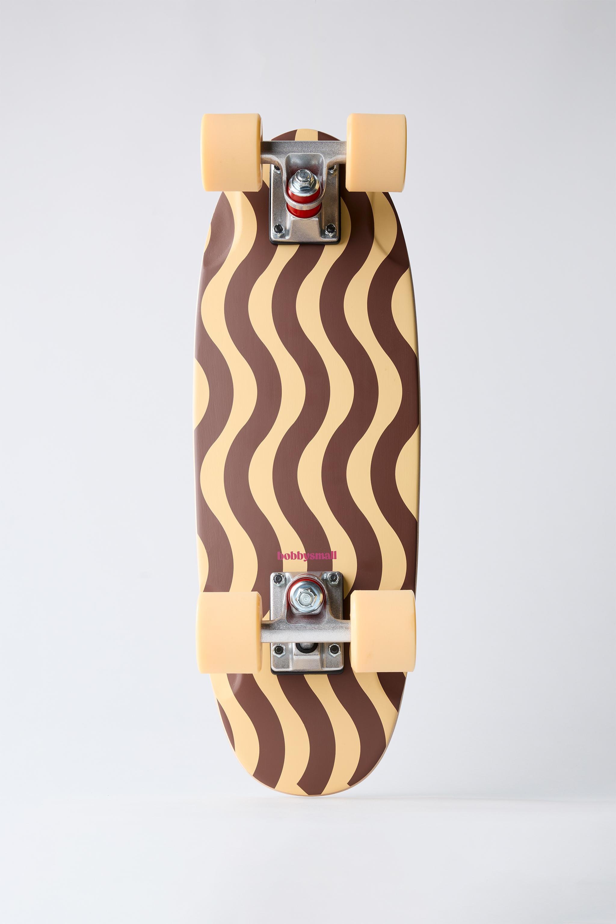 SPECKLE CRUISER BOBBY SMALL © SKATEBOARD