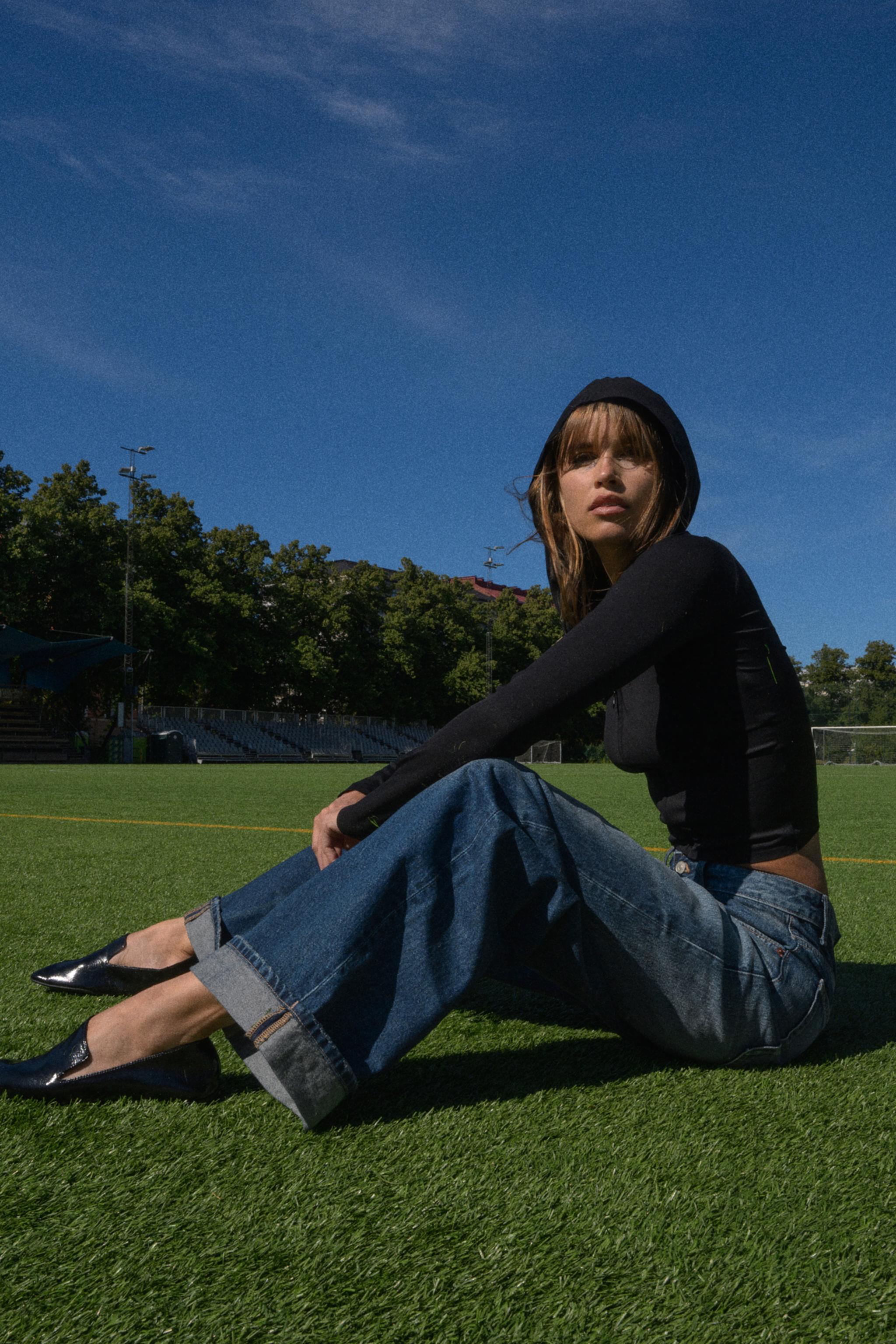 TRF MID-RISE BAGGY FOLDED JEANS