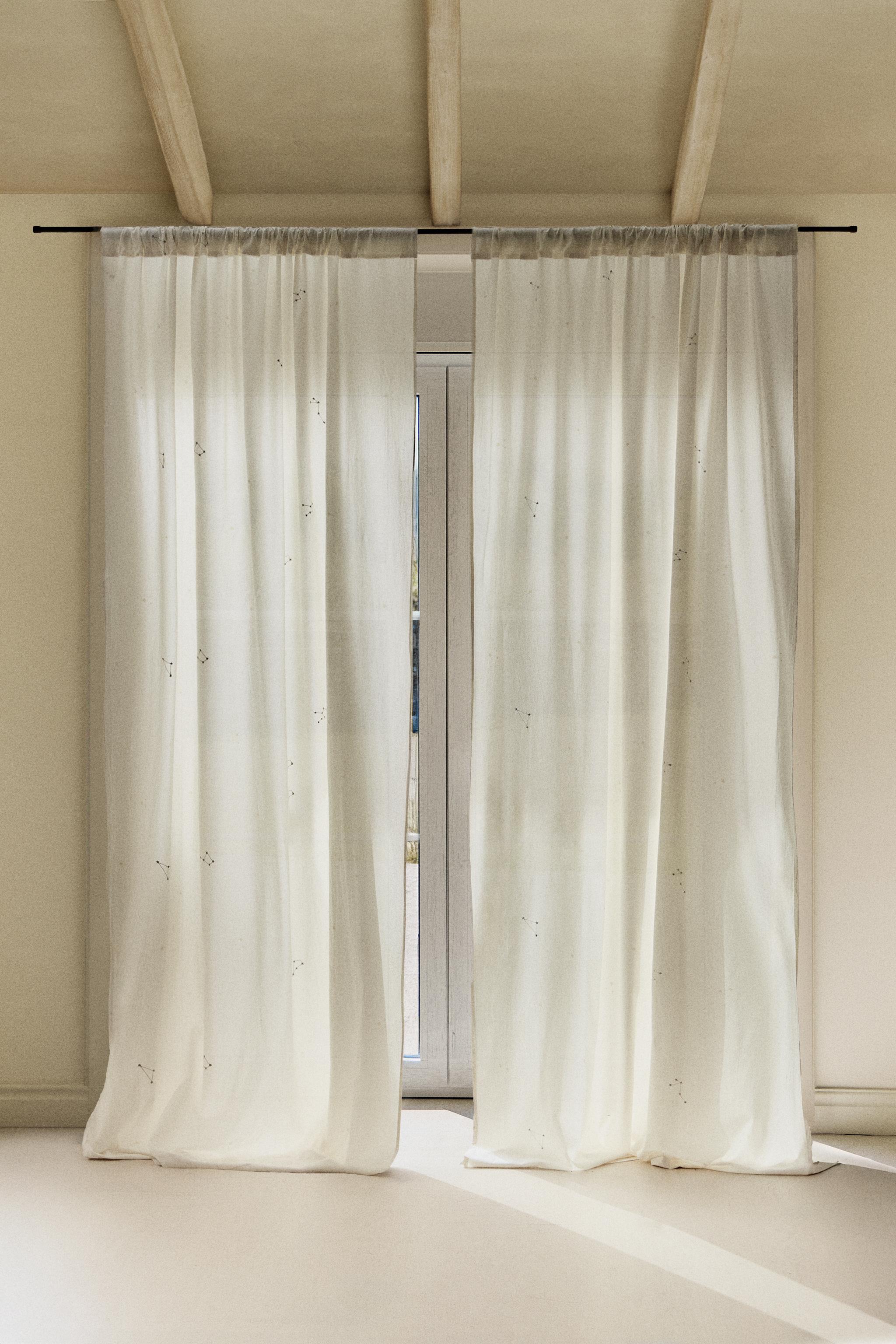 CHILDREN'S COTTON SPACE CURTAIN