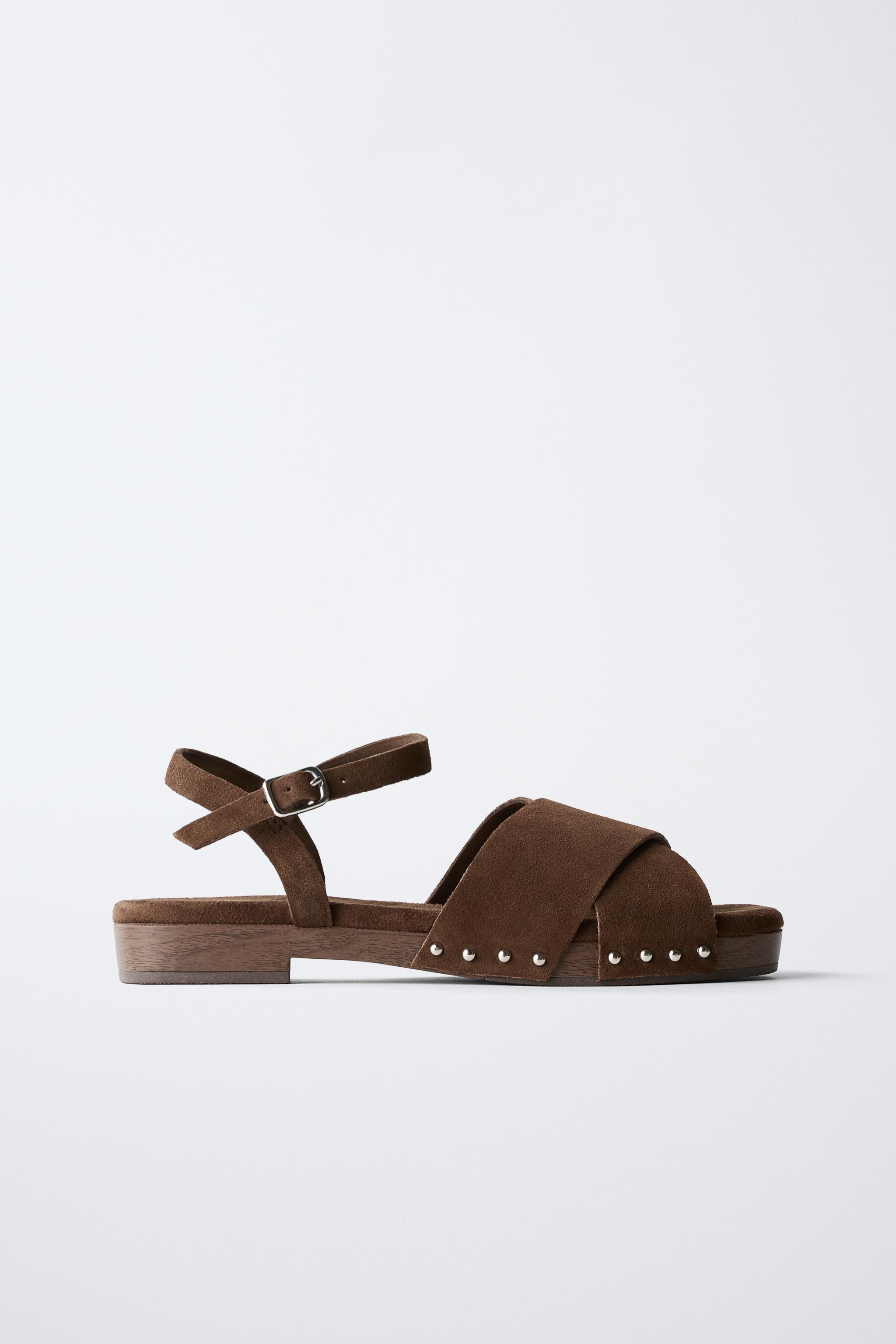LEATHER CLOGS WITH THIN SOLES
