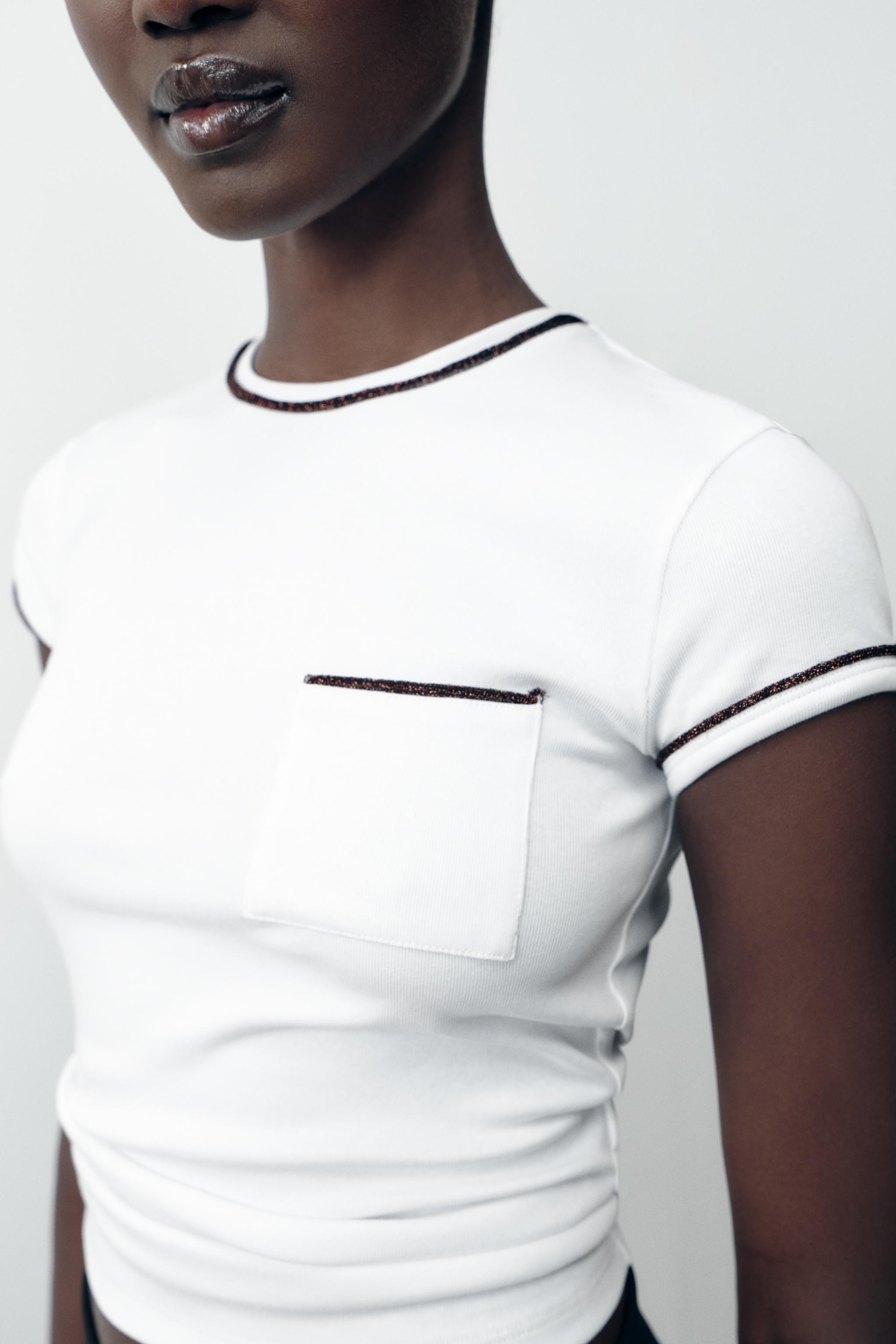 T-SHIRT WITH METALLIC THREAD TRIM
