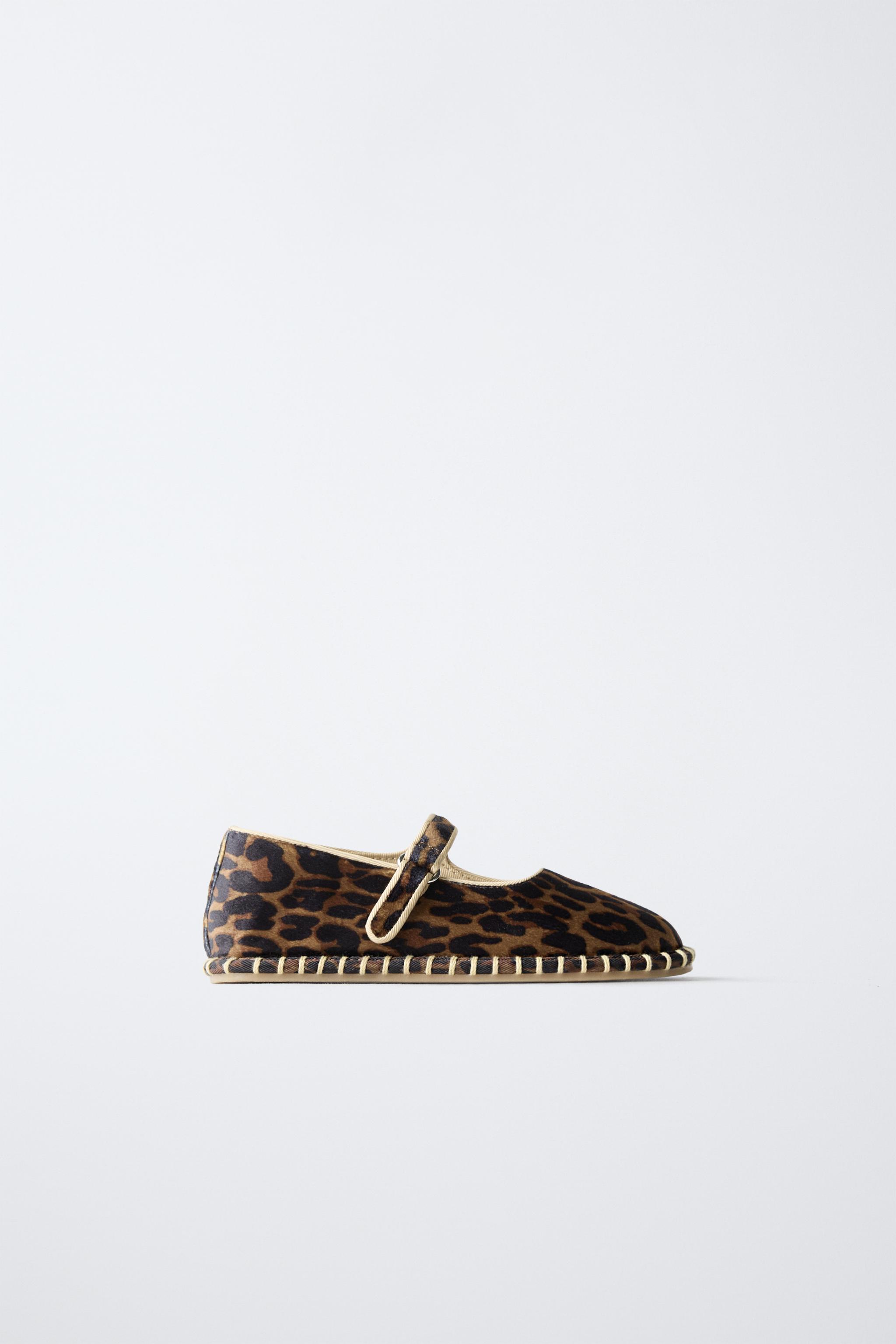 ANIMAL PRINT BALLET FLATS