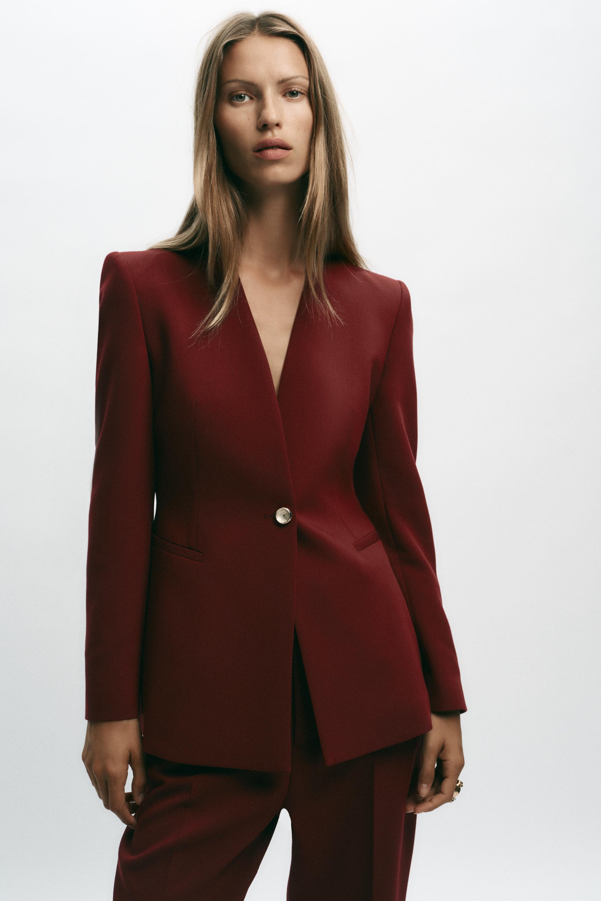 SLEEVELESS TAILORED BLAZER