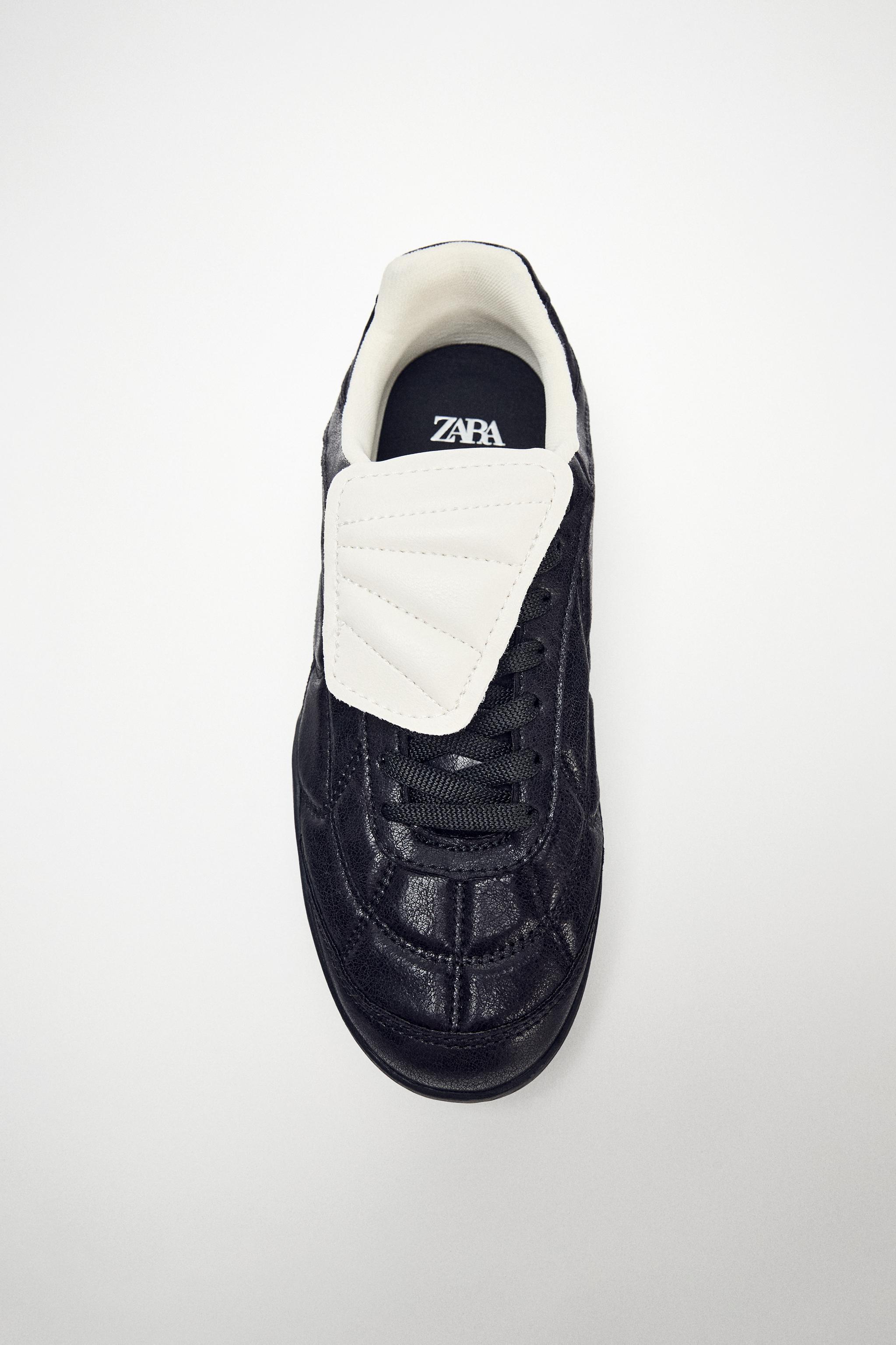RUNNING SNEAKERS