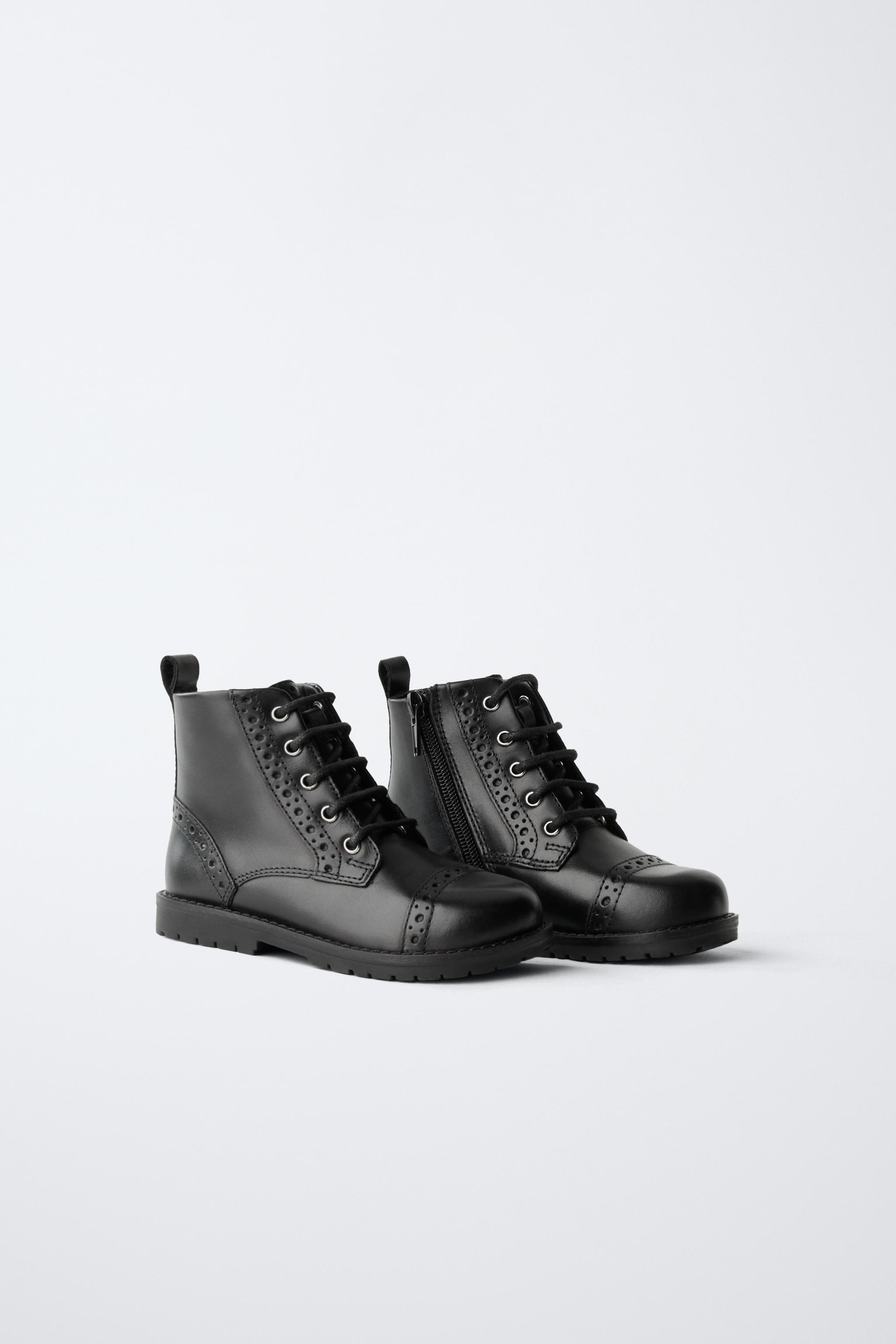 LEATHER BOOTS