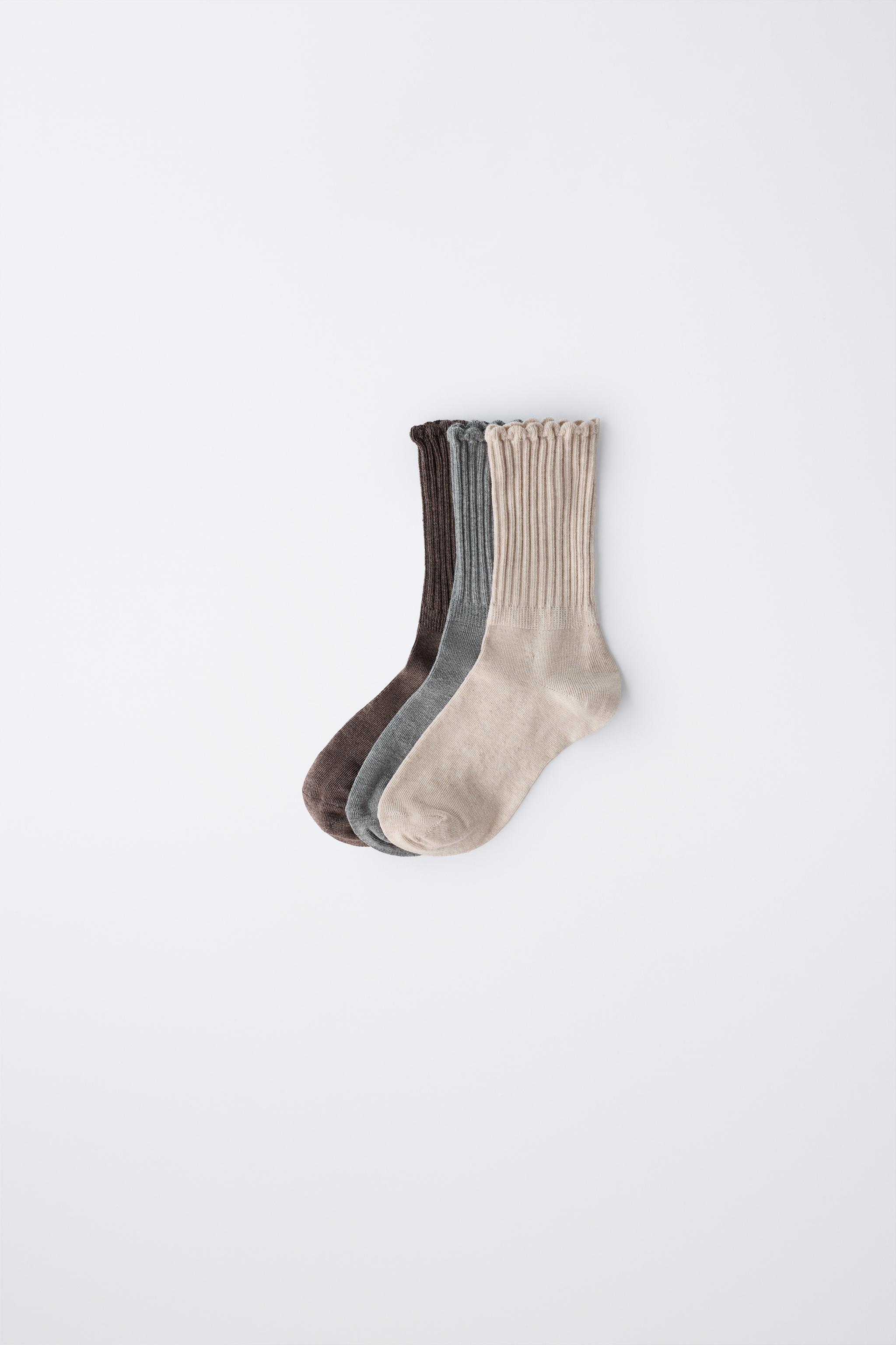 THREE-PACK OF WAVY LONG SOCKS