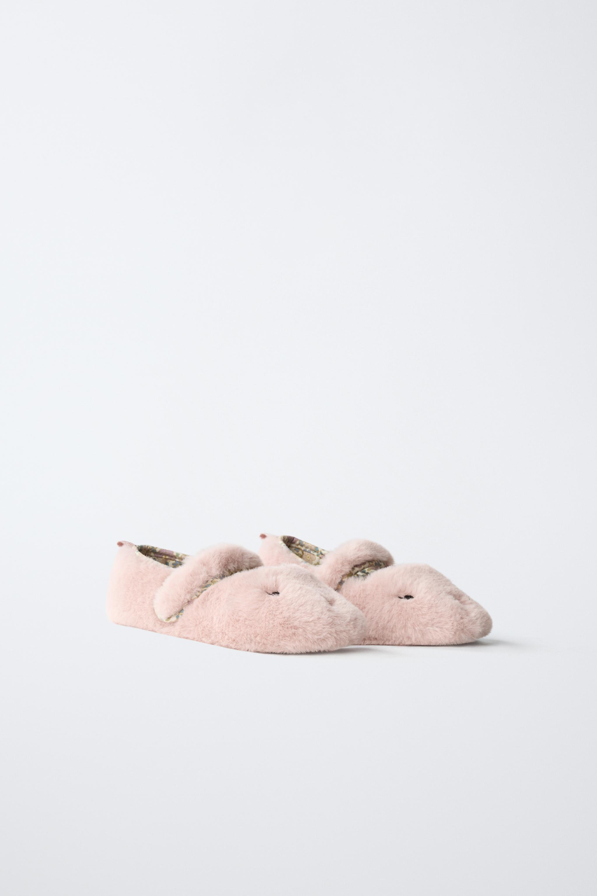 ANIMAL SLIPPERS