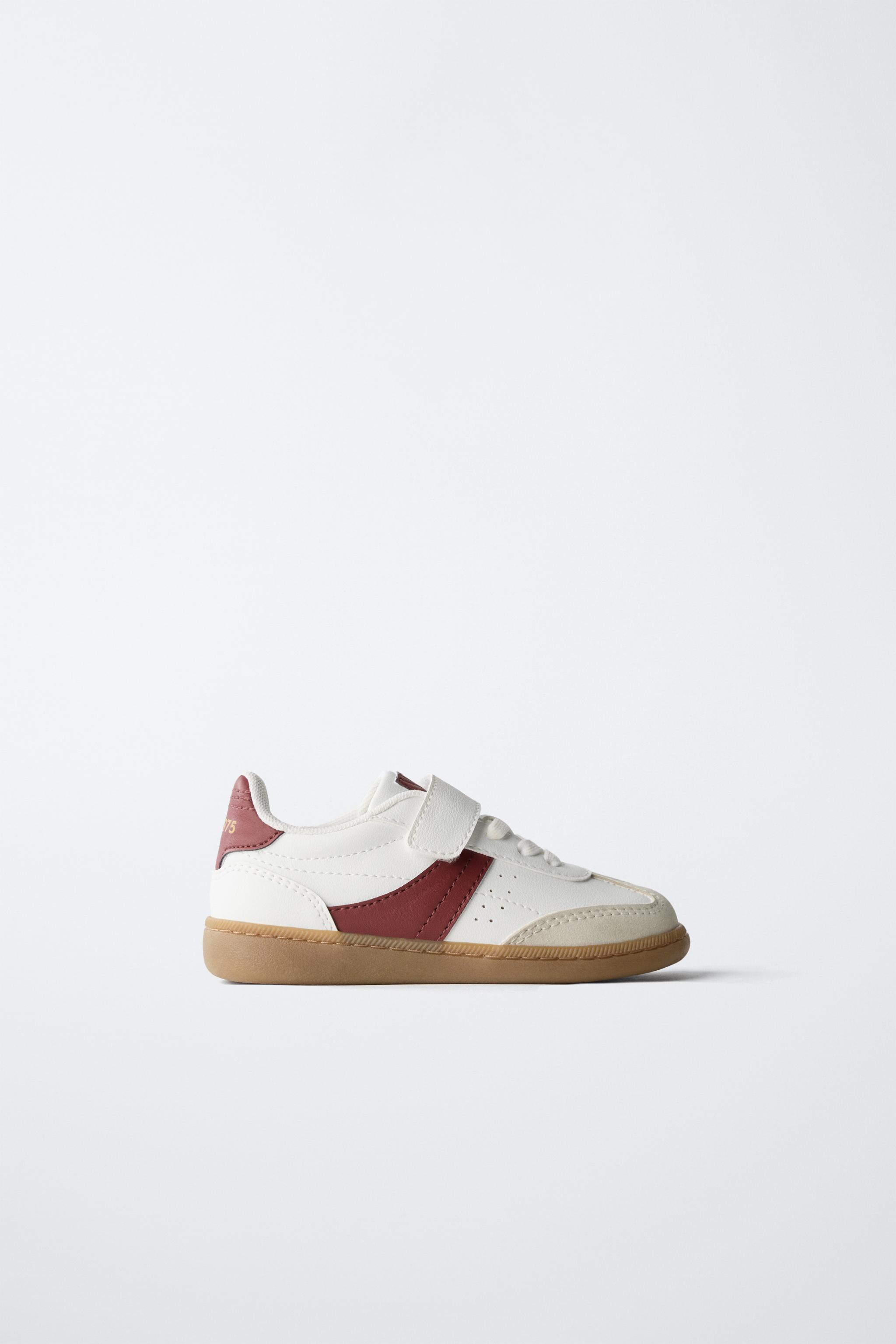 RETRO SNEAKERS
