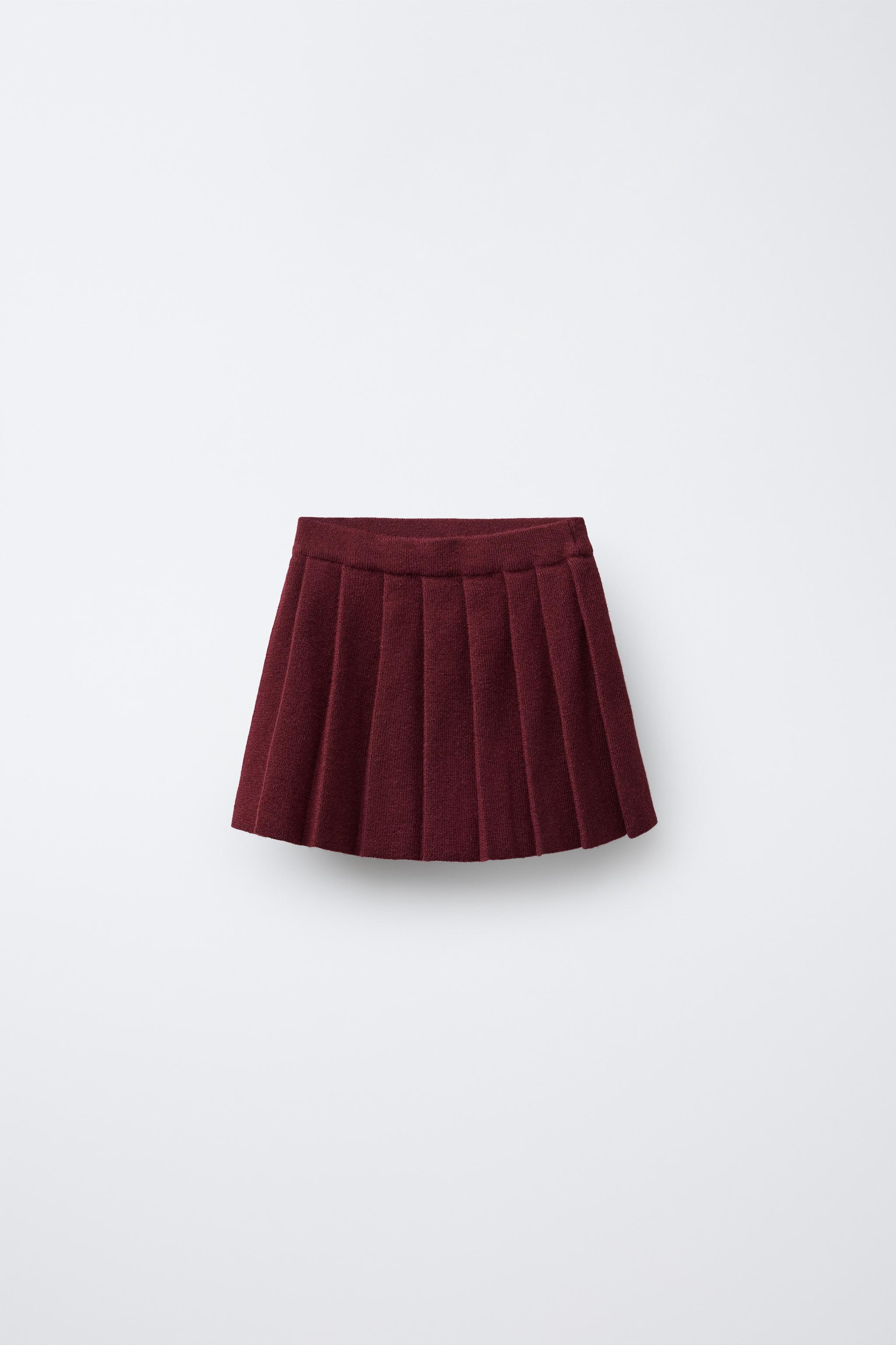 BOX PLEAT KNIT SKIRT