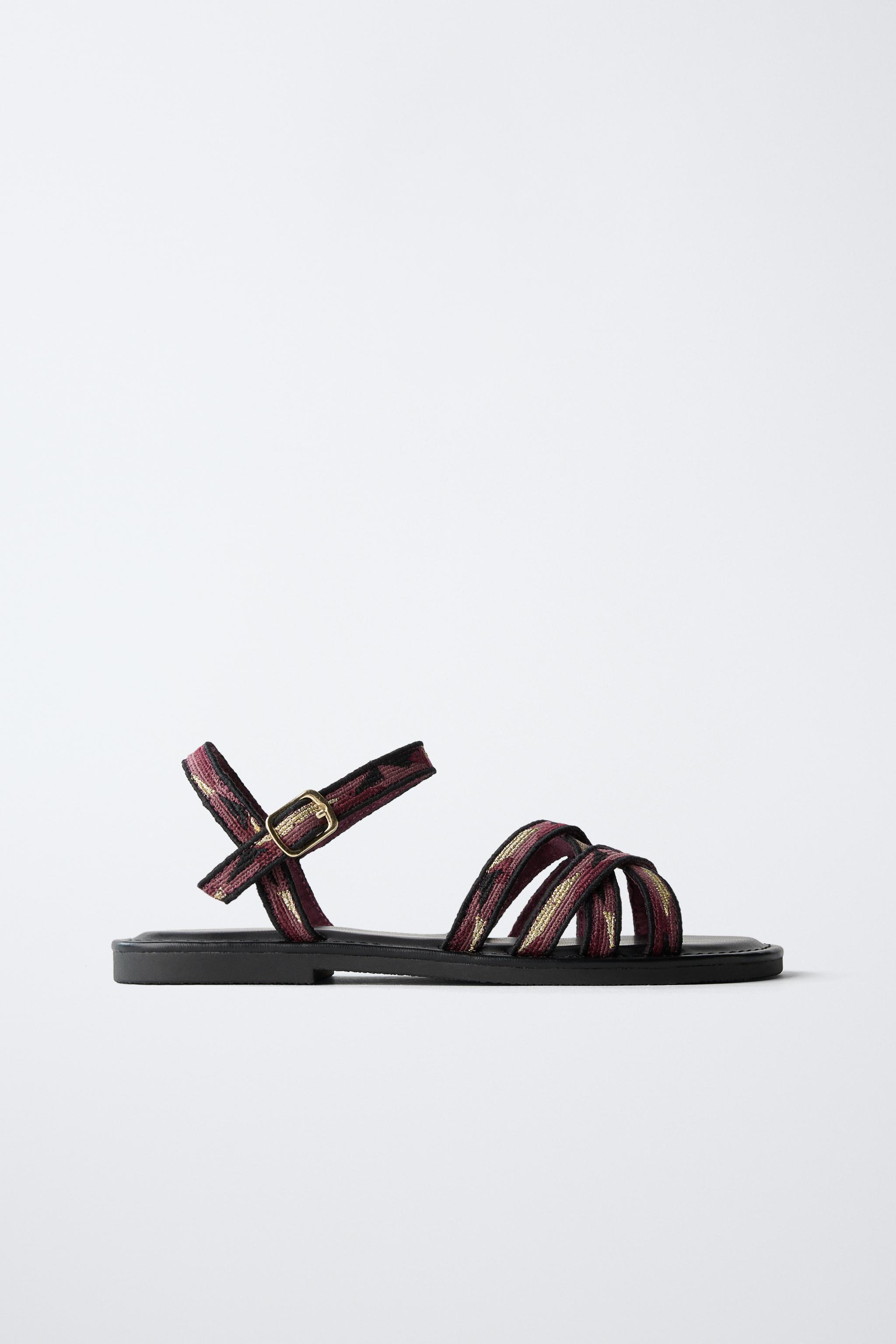 PRINTED SANDALS