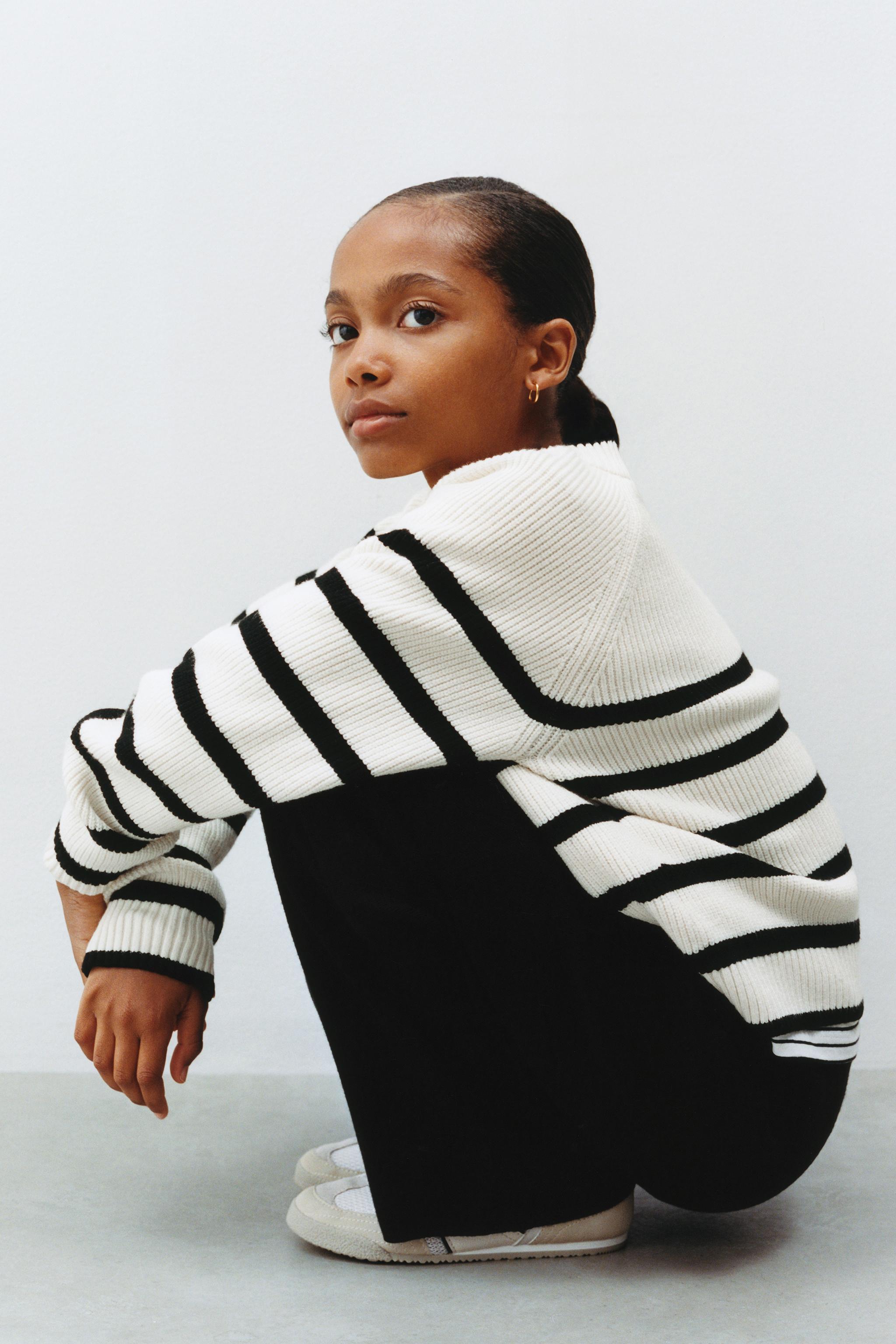 STRIPED KNIT SWEATER
