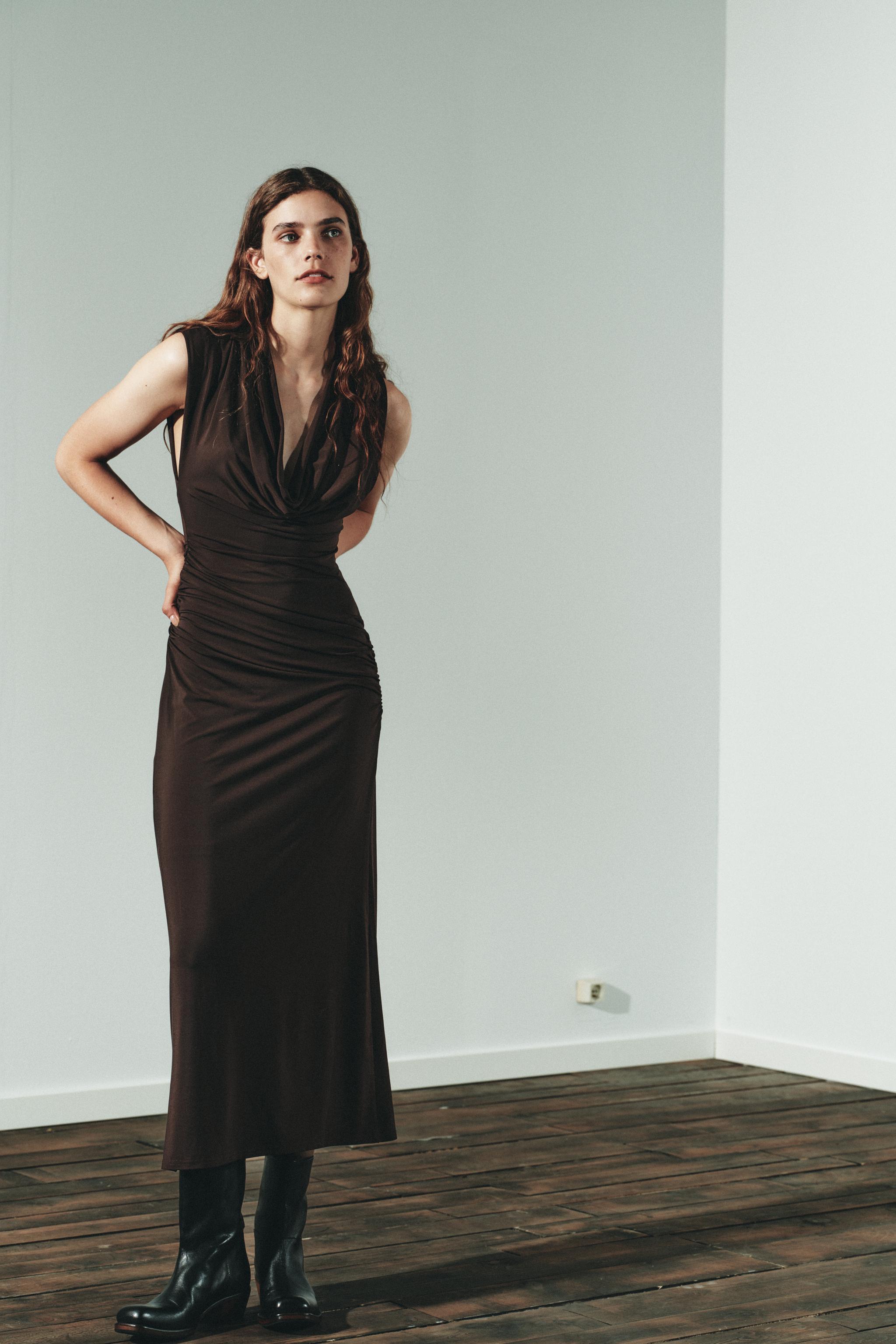RUCHED MIDI DRESS