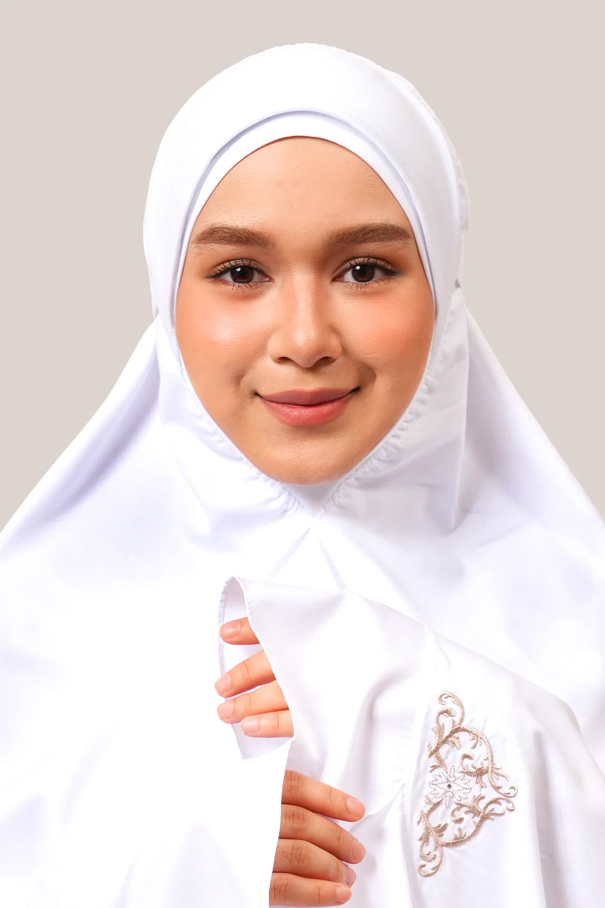 Telekung Maharani Broderie Sabira