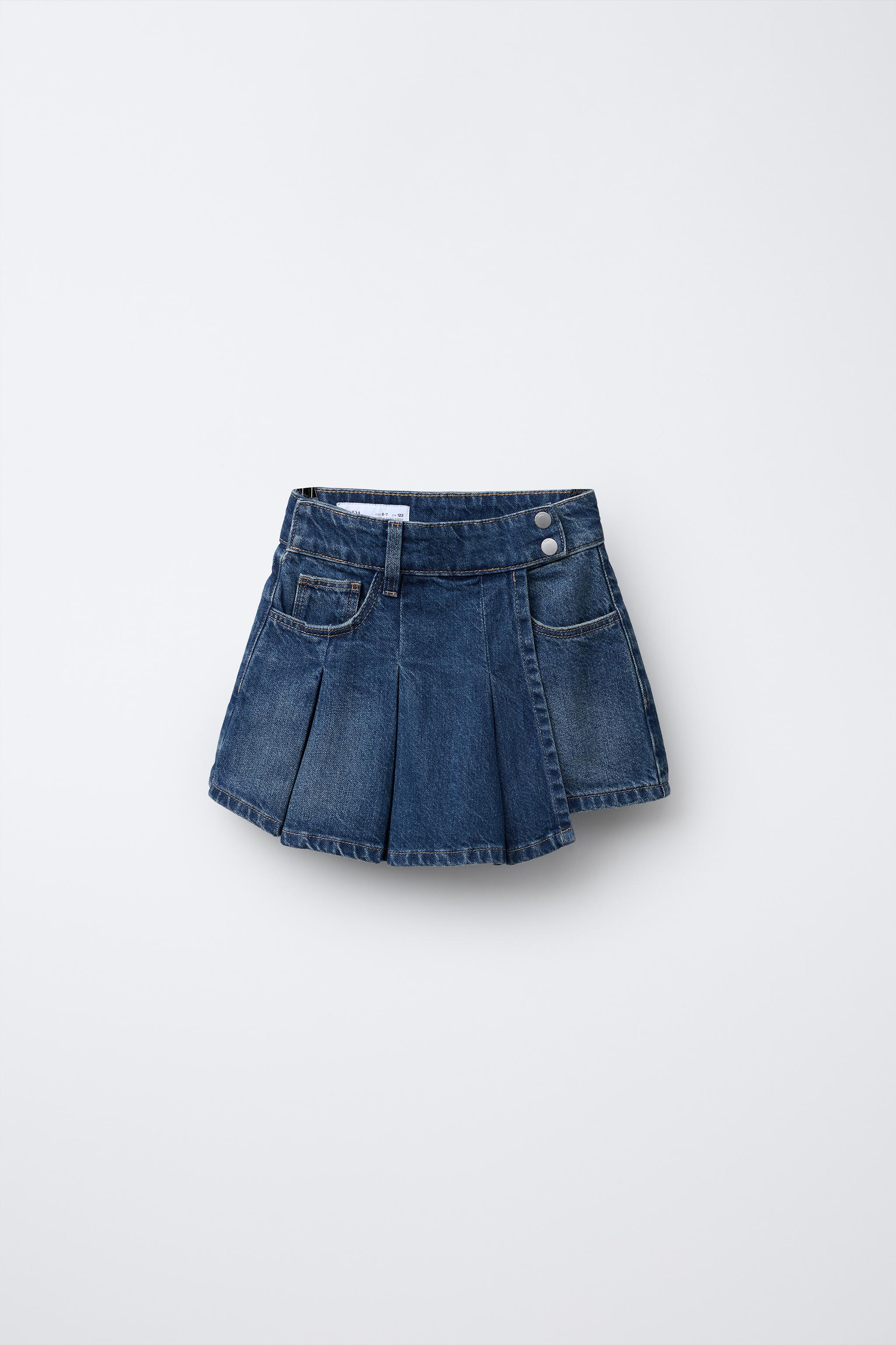 PLEATED DENIM SKORT