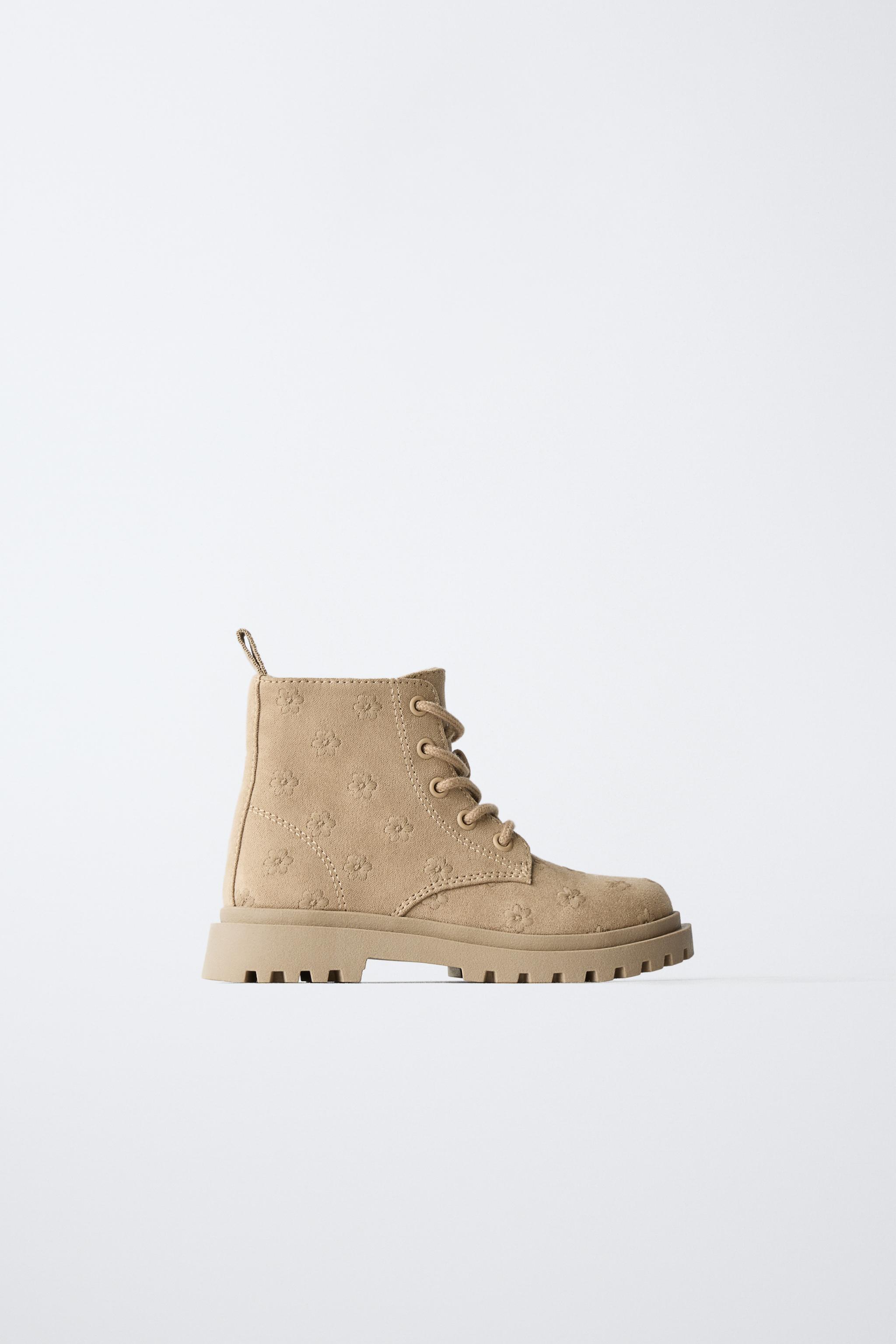 FLOWER BOOTS