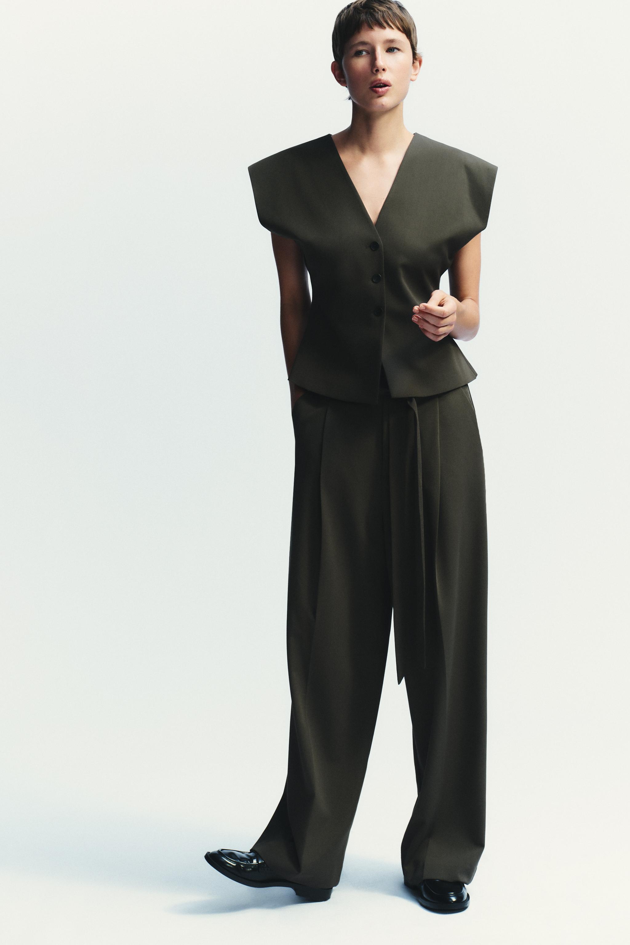 PLEATED BELTED PANTS