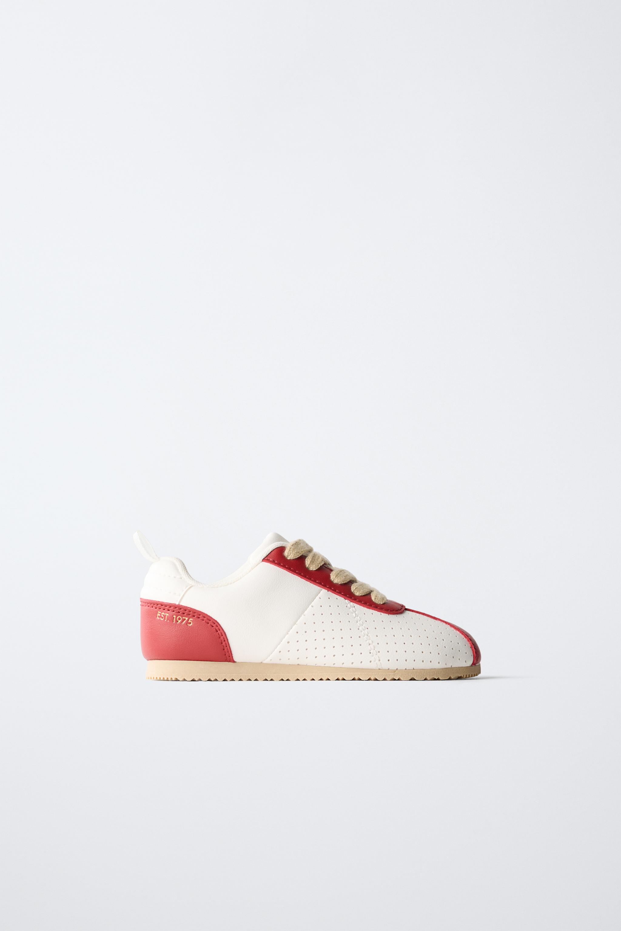 FASHION SNEAKERS
