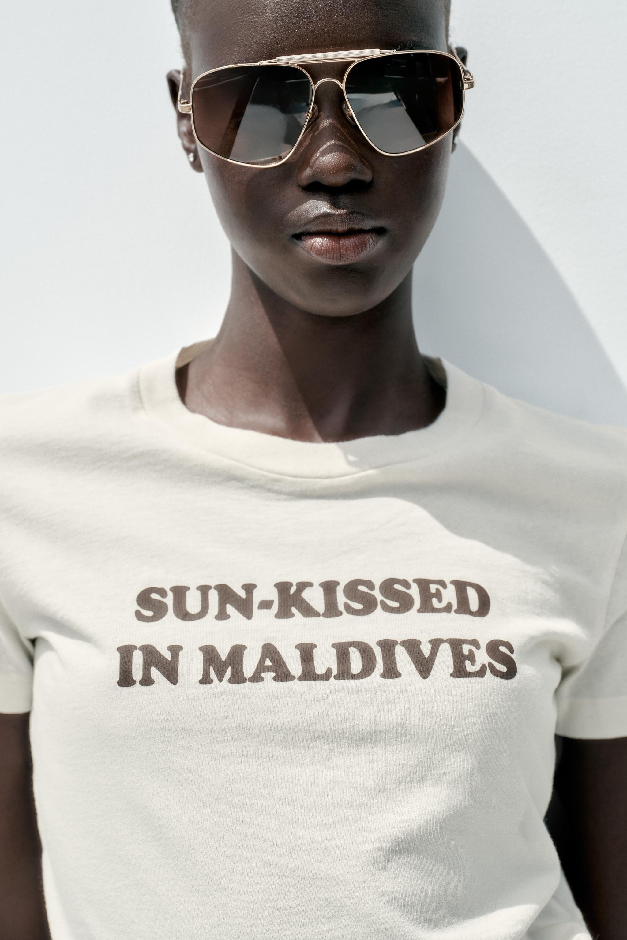 WASHED T-SHIRT WITH TEXT