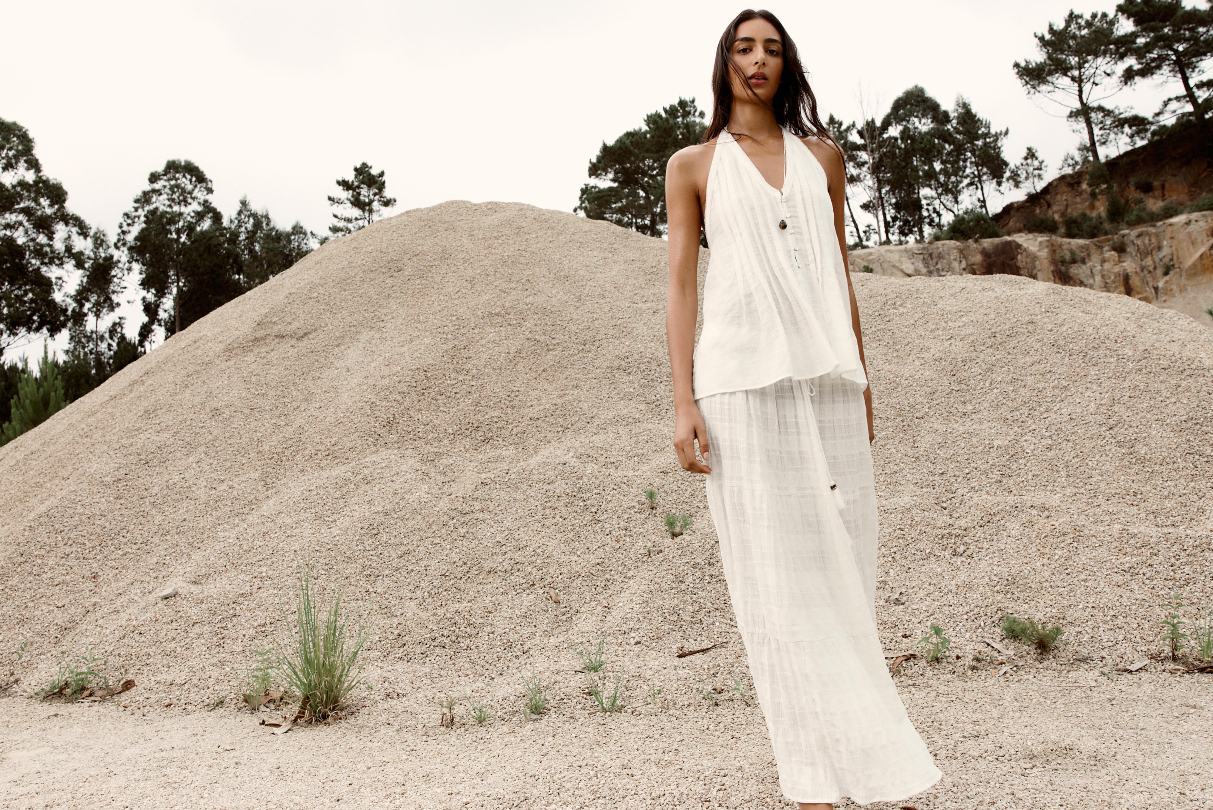 RUSTIC TIERED SKIRT