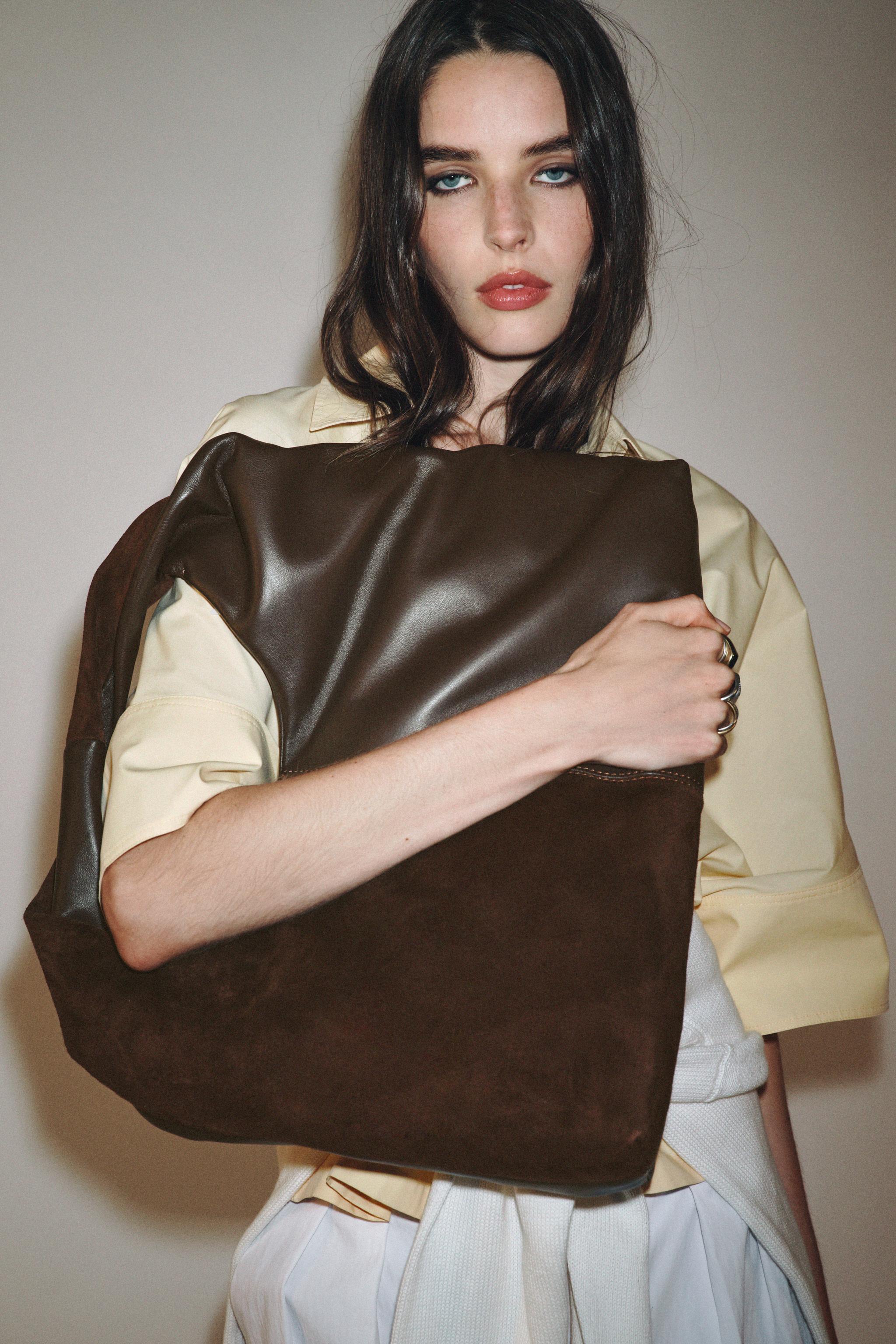 CONTRAST LEATHER SHOULDER BAG