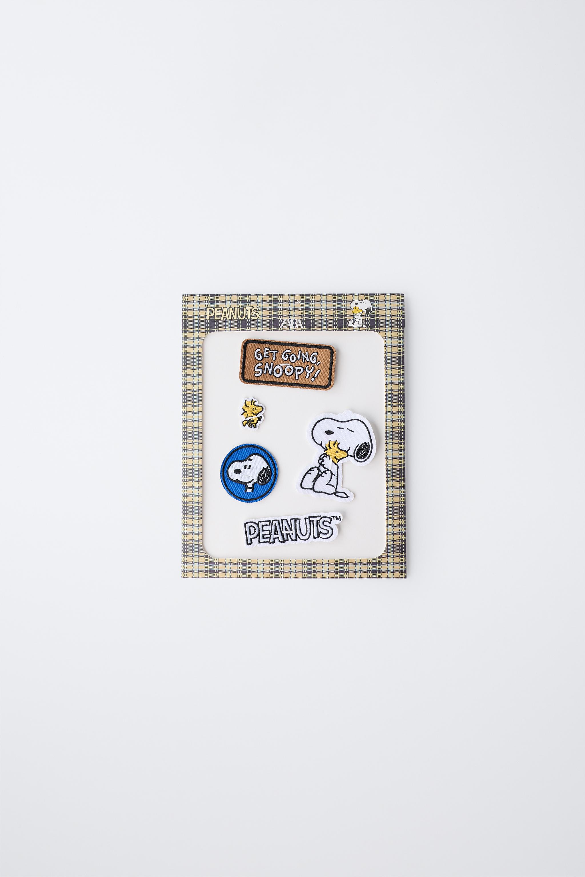 PACK OF FIVE SNOOPY PEANUTS™ PATCHES
