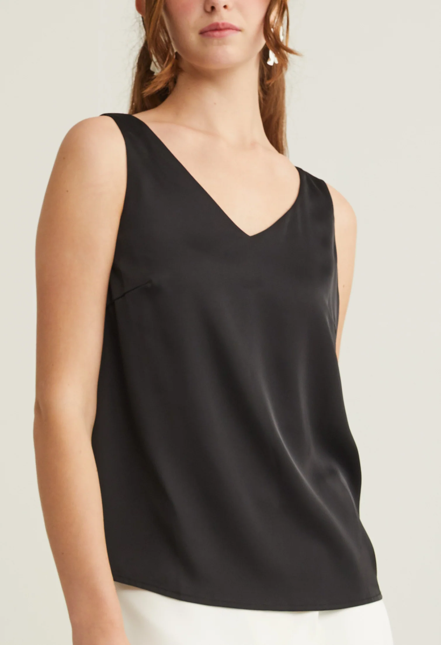 Casual V-Neck Straight Cut Sleeveless Top