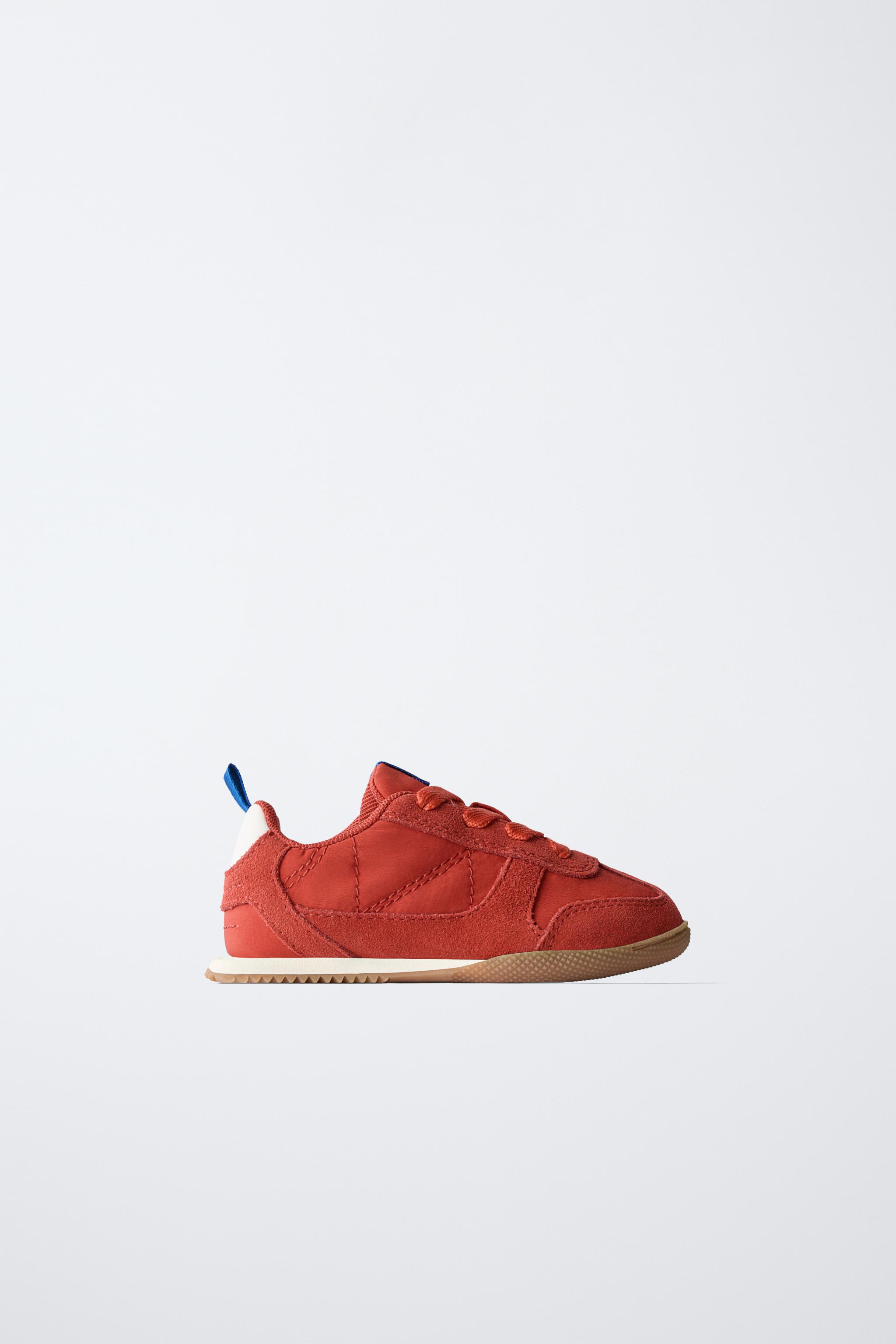 SOFT SNEAKERS