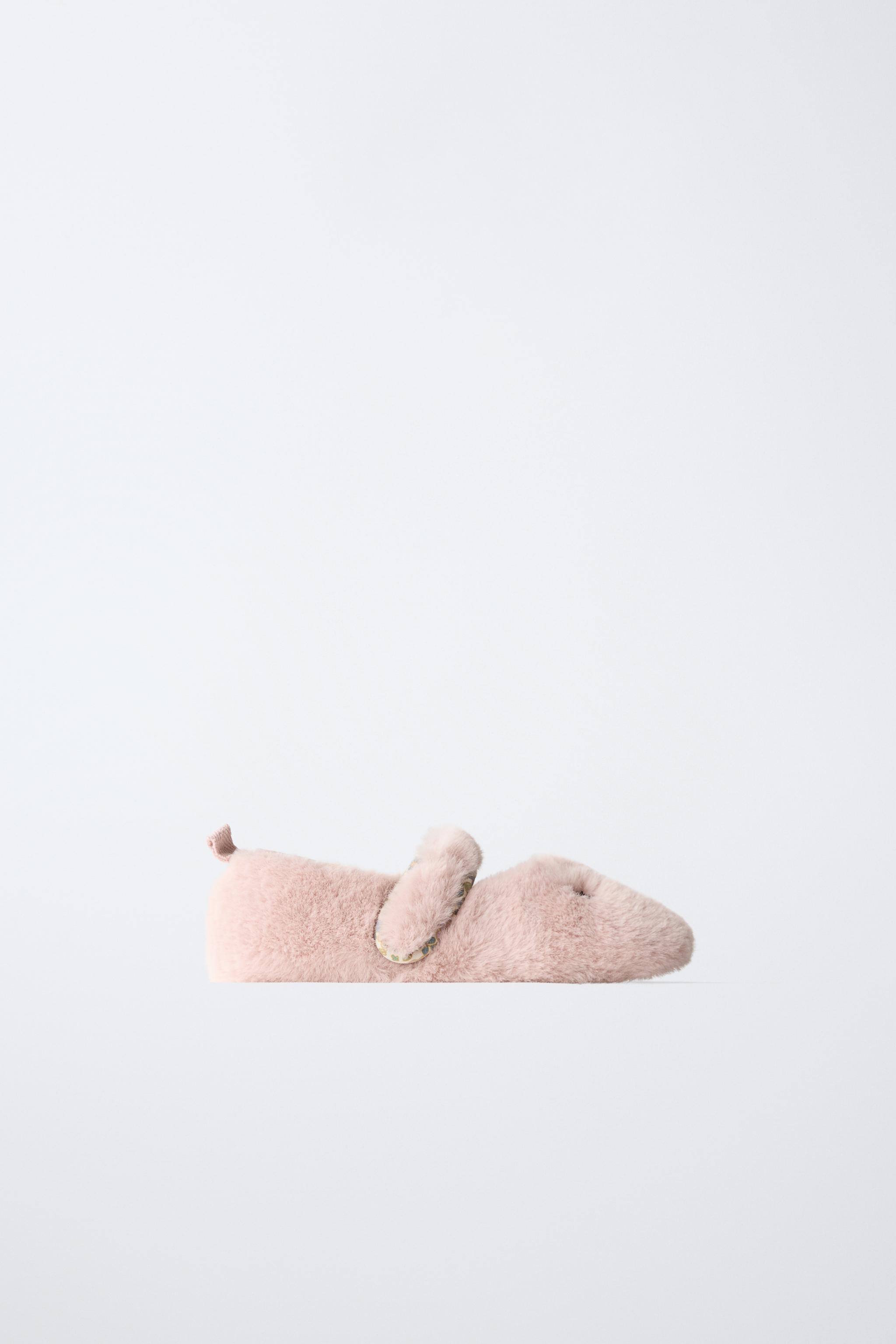 ANIMAL SLIPPERS