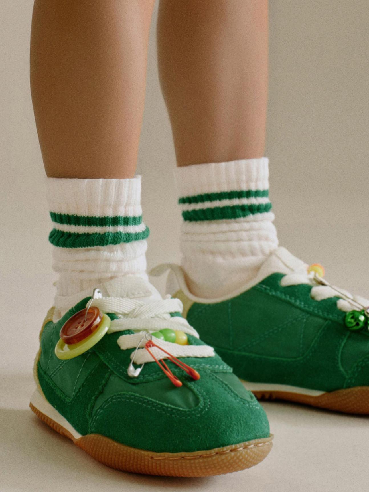 SOFT SNEAKERS