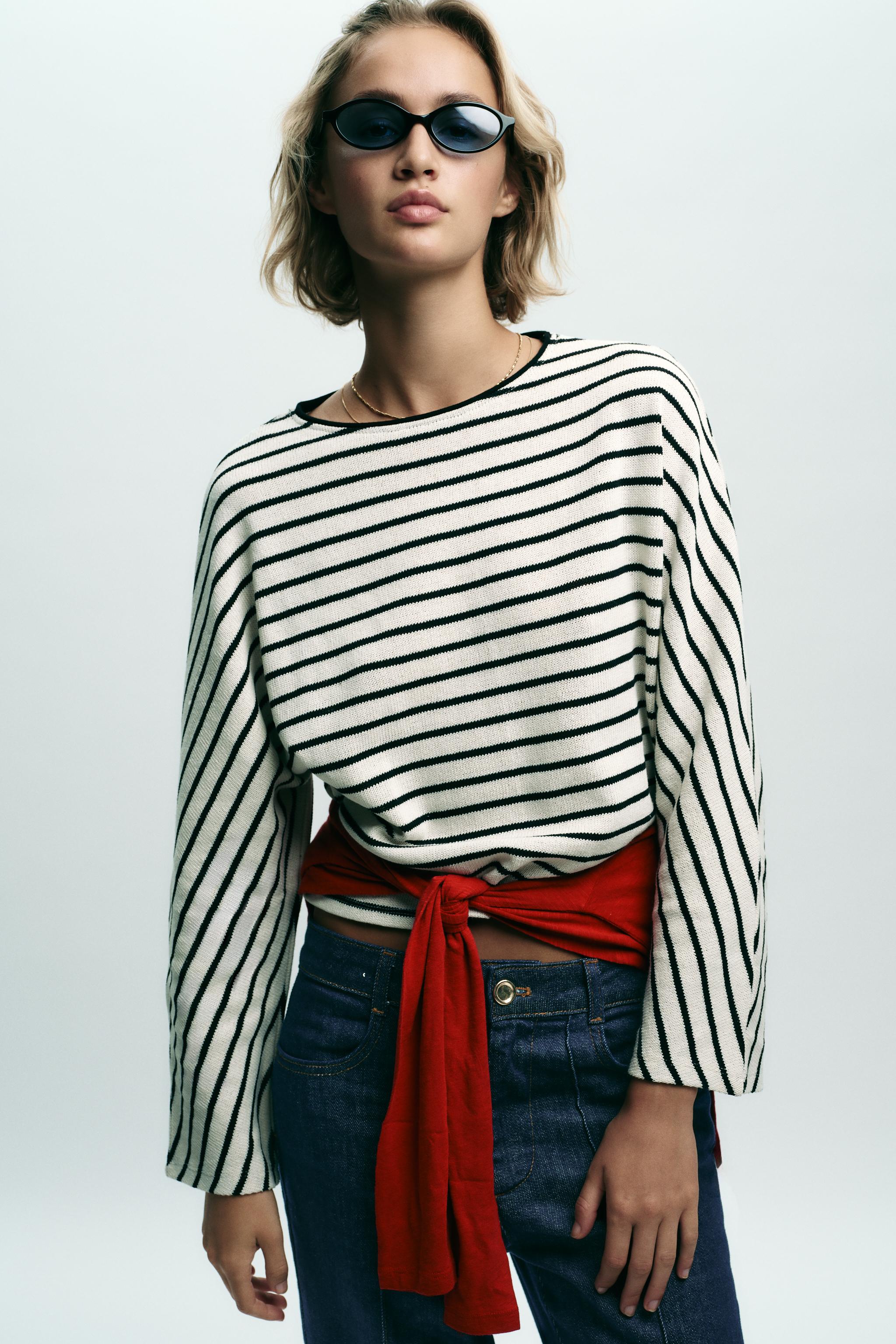 BATWING SLEEVE STRIPED TOP