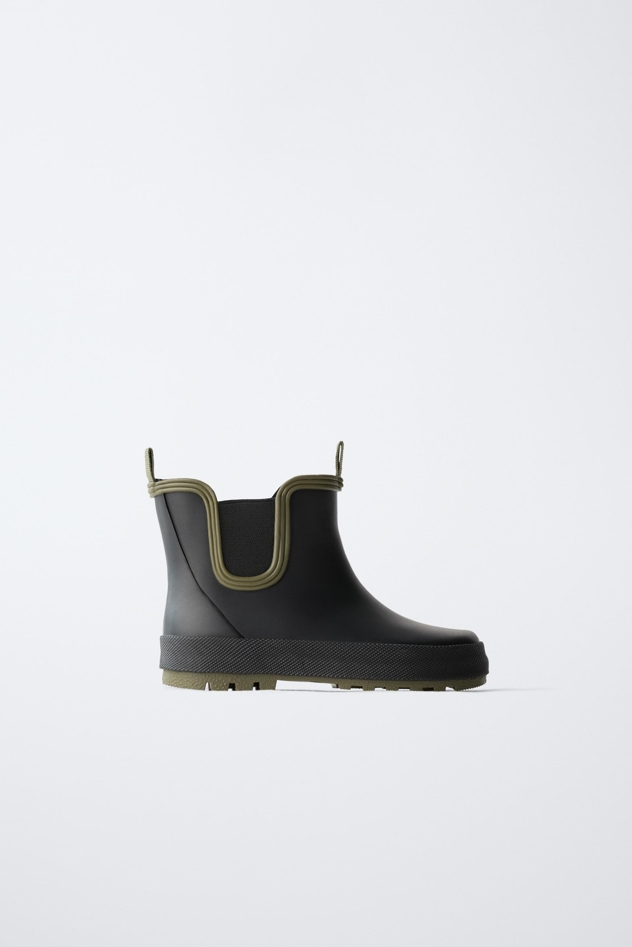 ELASTIC RAIN BOOTS