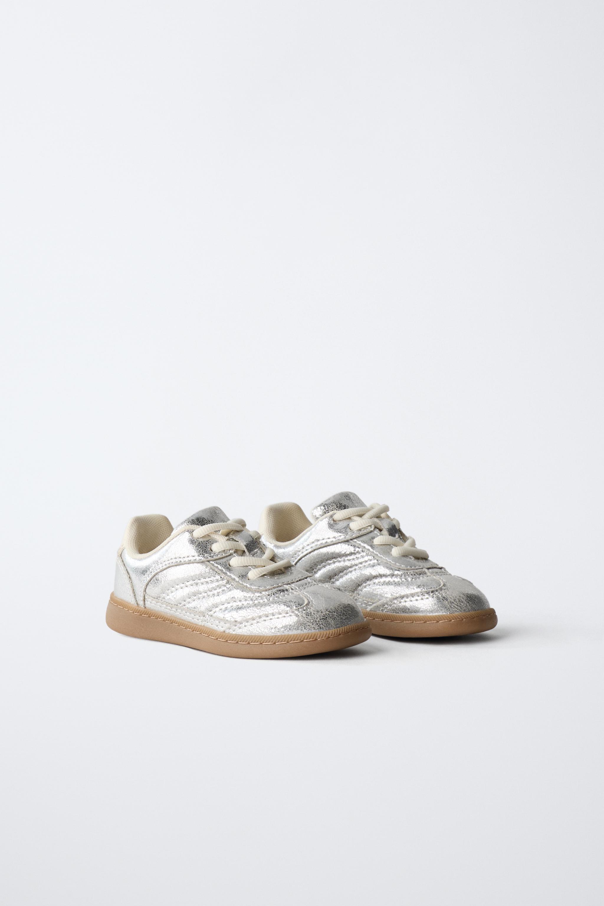 METALLIC SNEAKERS
