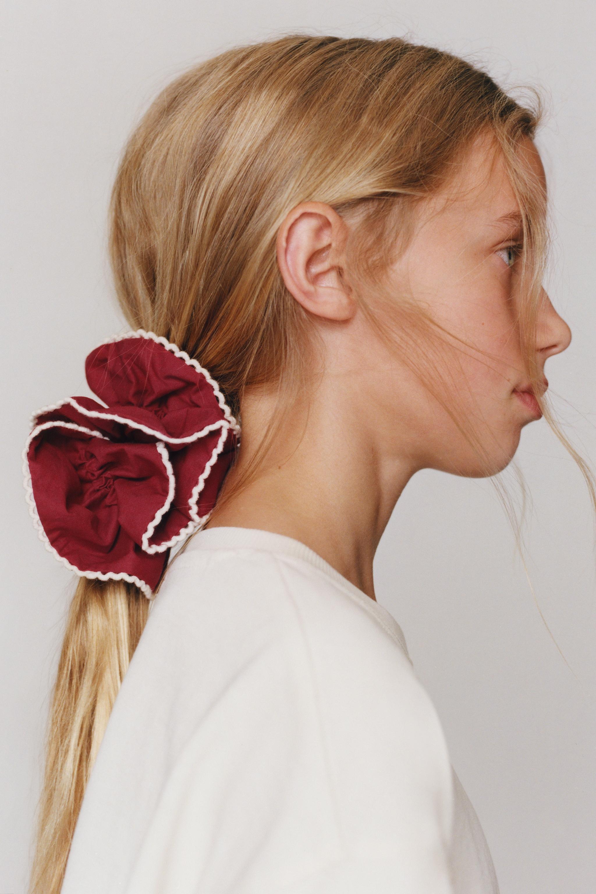 CONTRAST TRIM HAIR TIE