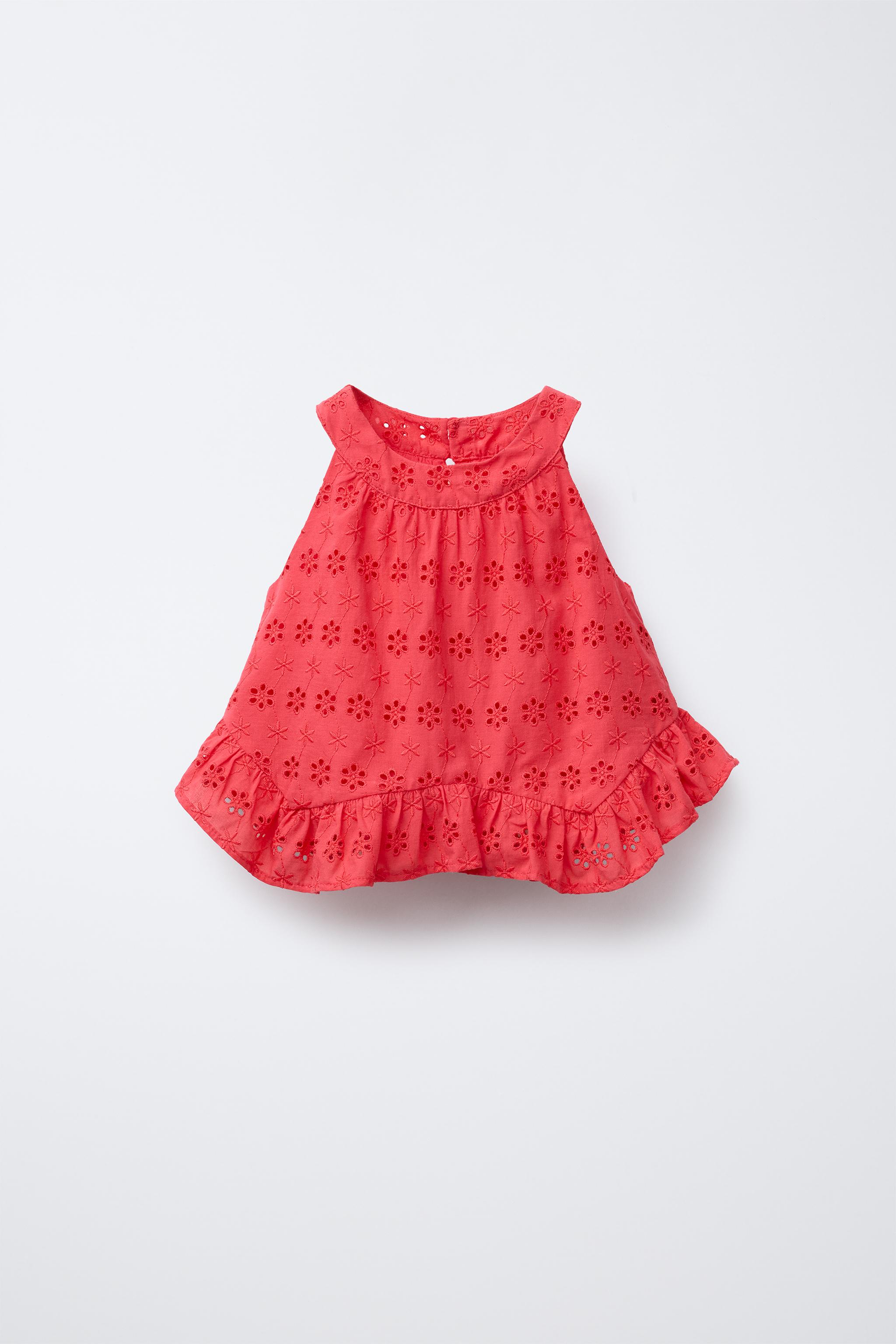 FLORAL EMBROIDERED TOP