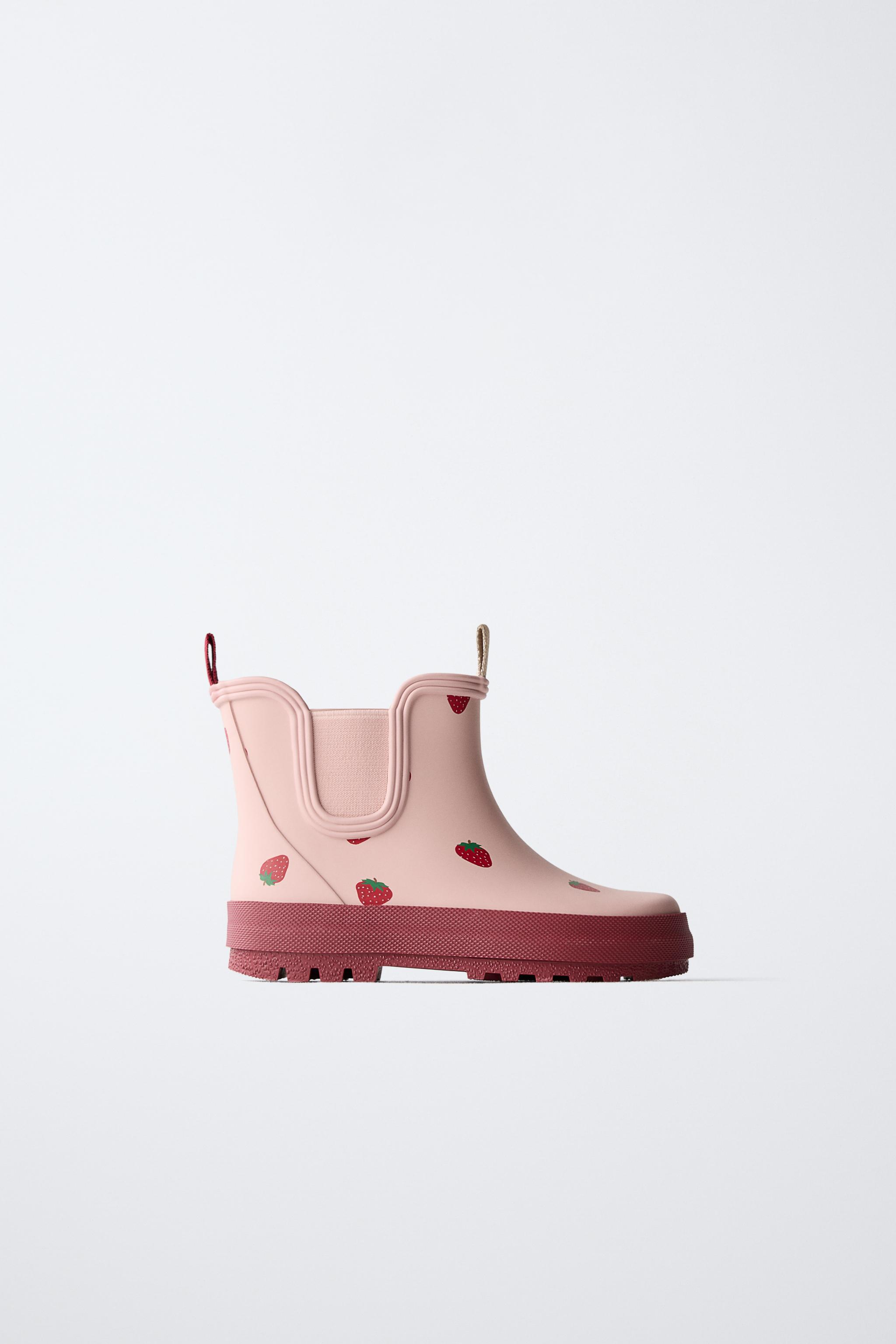STRAWBERRY RAIN BOOTS