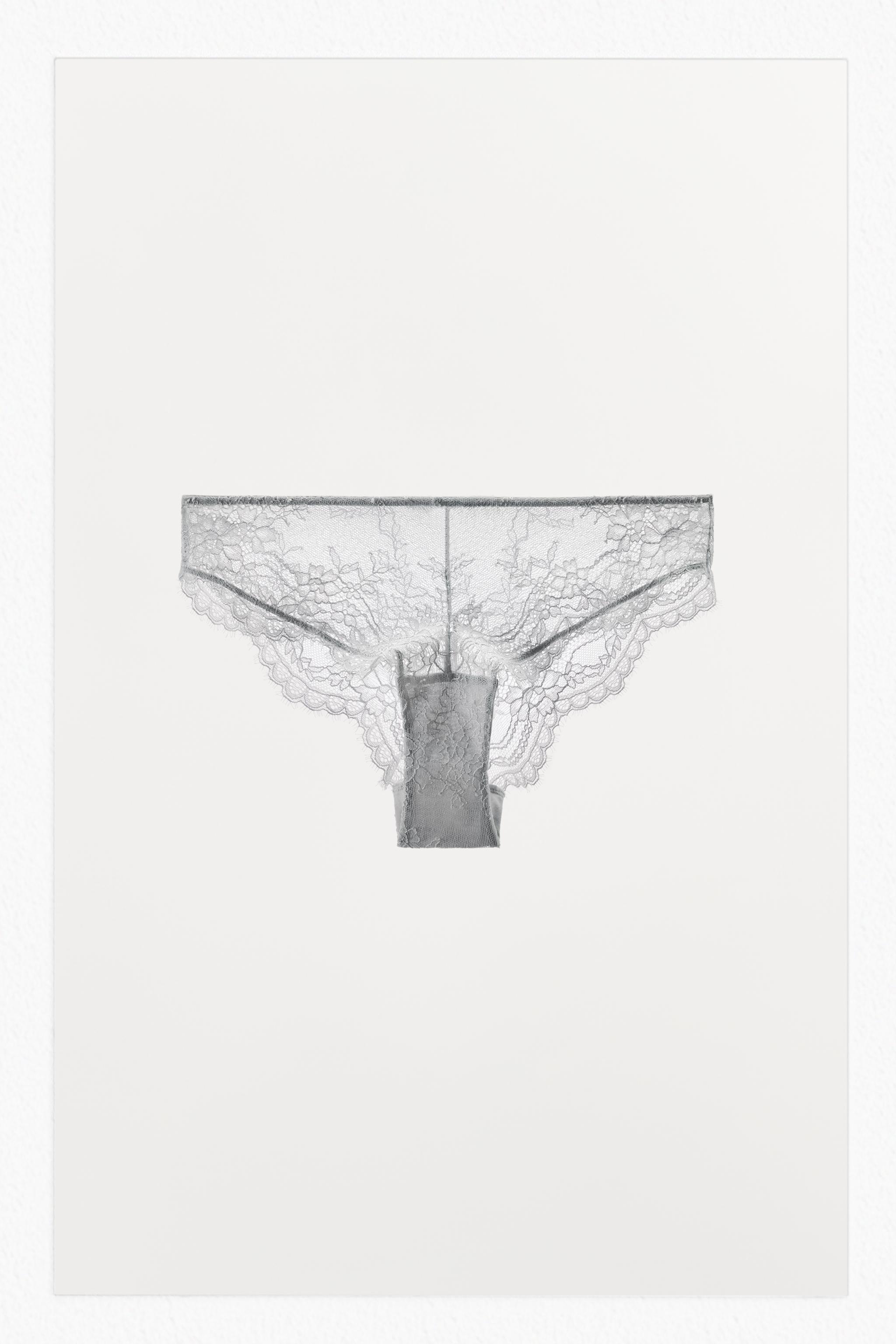 LACE PANTIES
