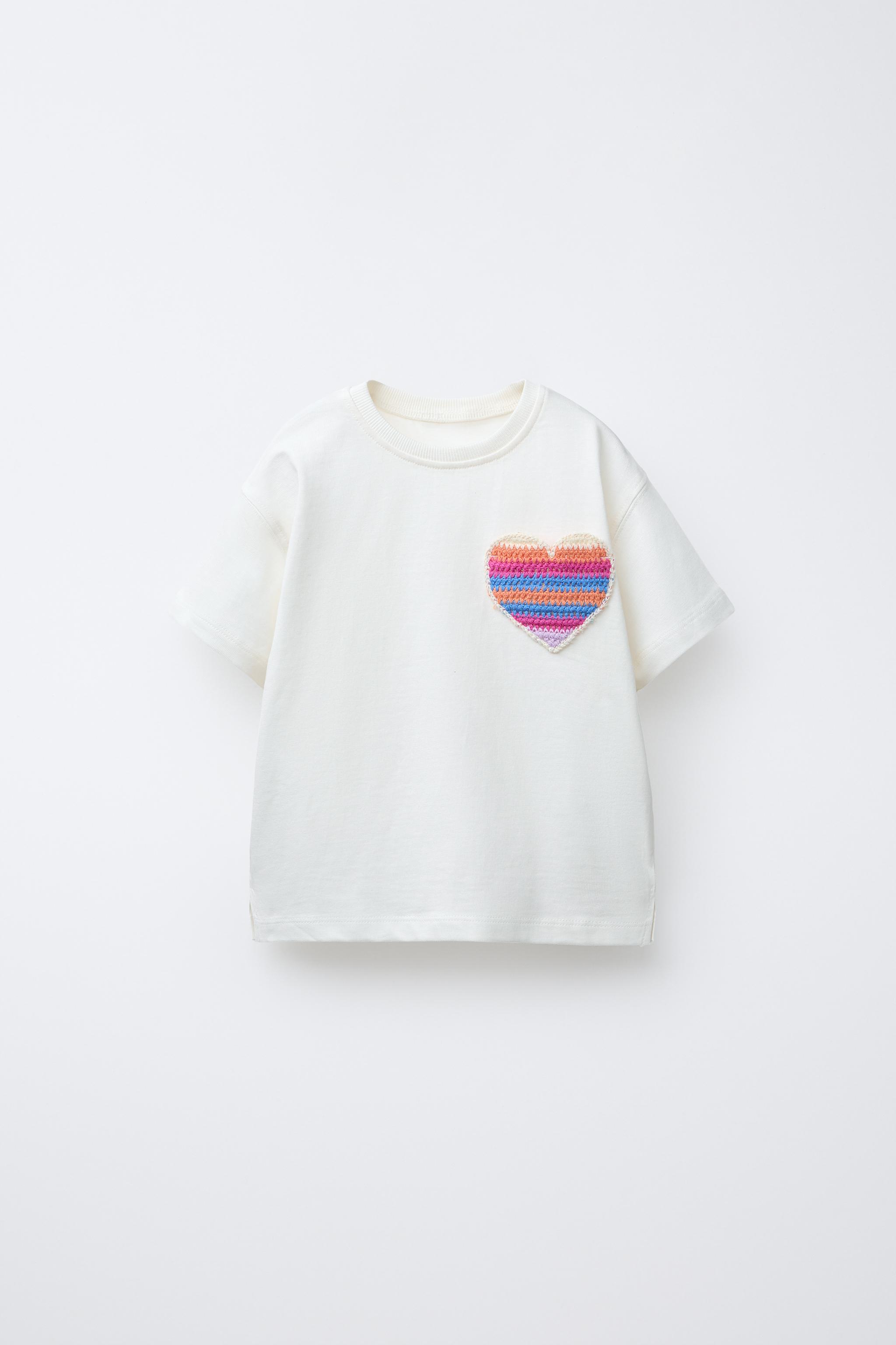 CROCHET HEART POCKET T-SHIRT