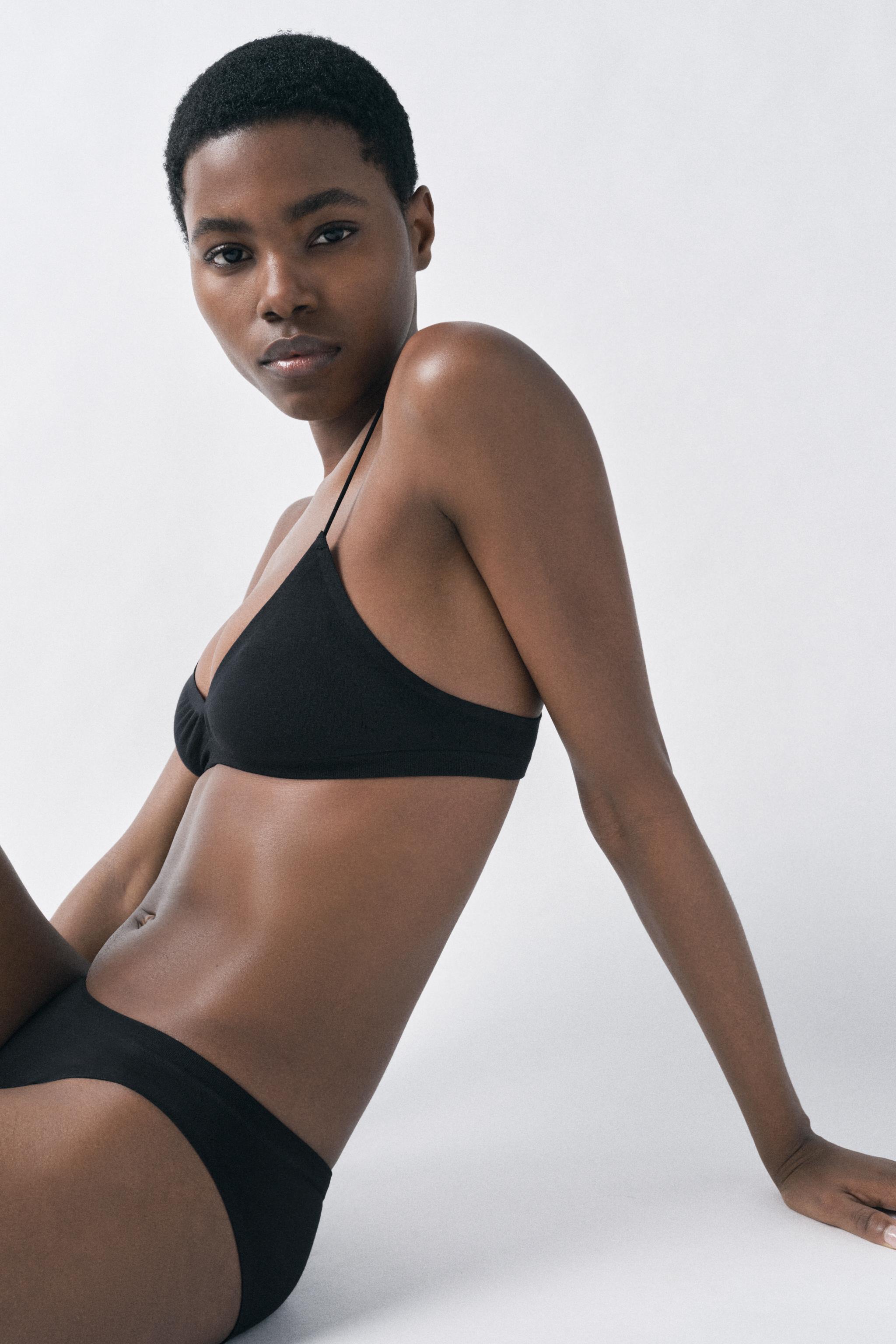 SEAMLESS PANTIES