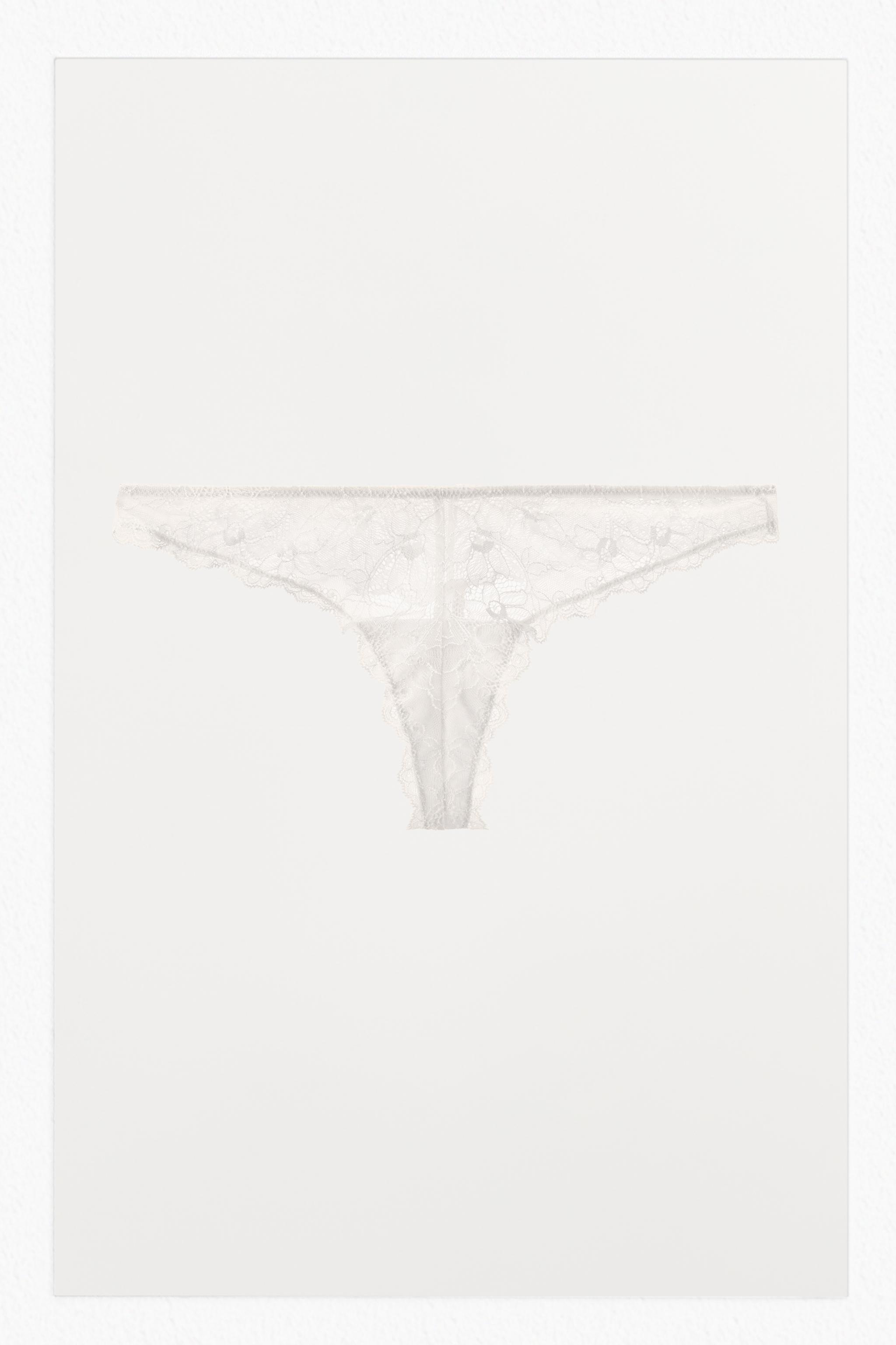 LACE THONG