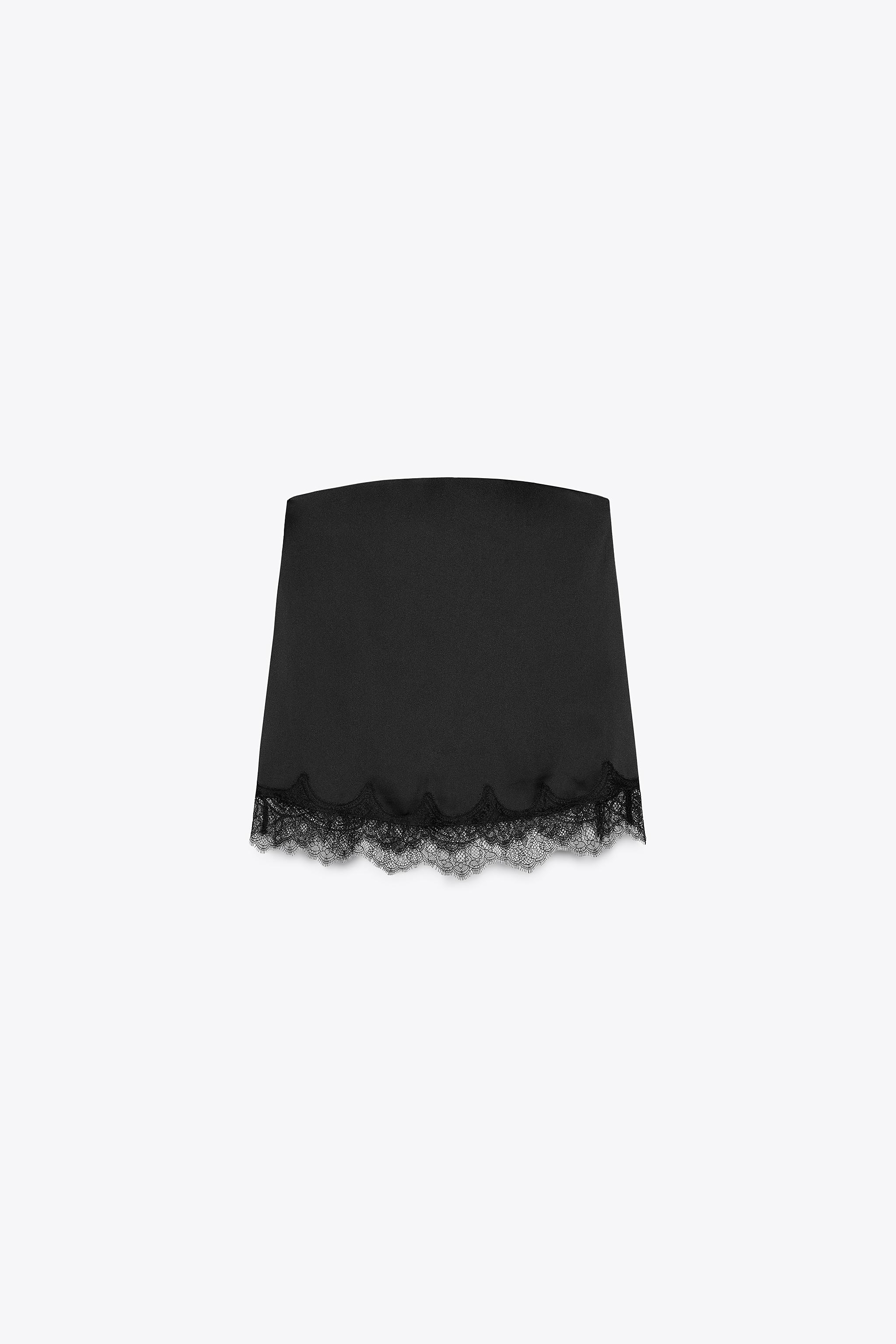 SATIN EFFECT LACE TOP