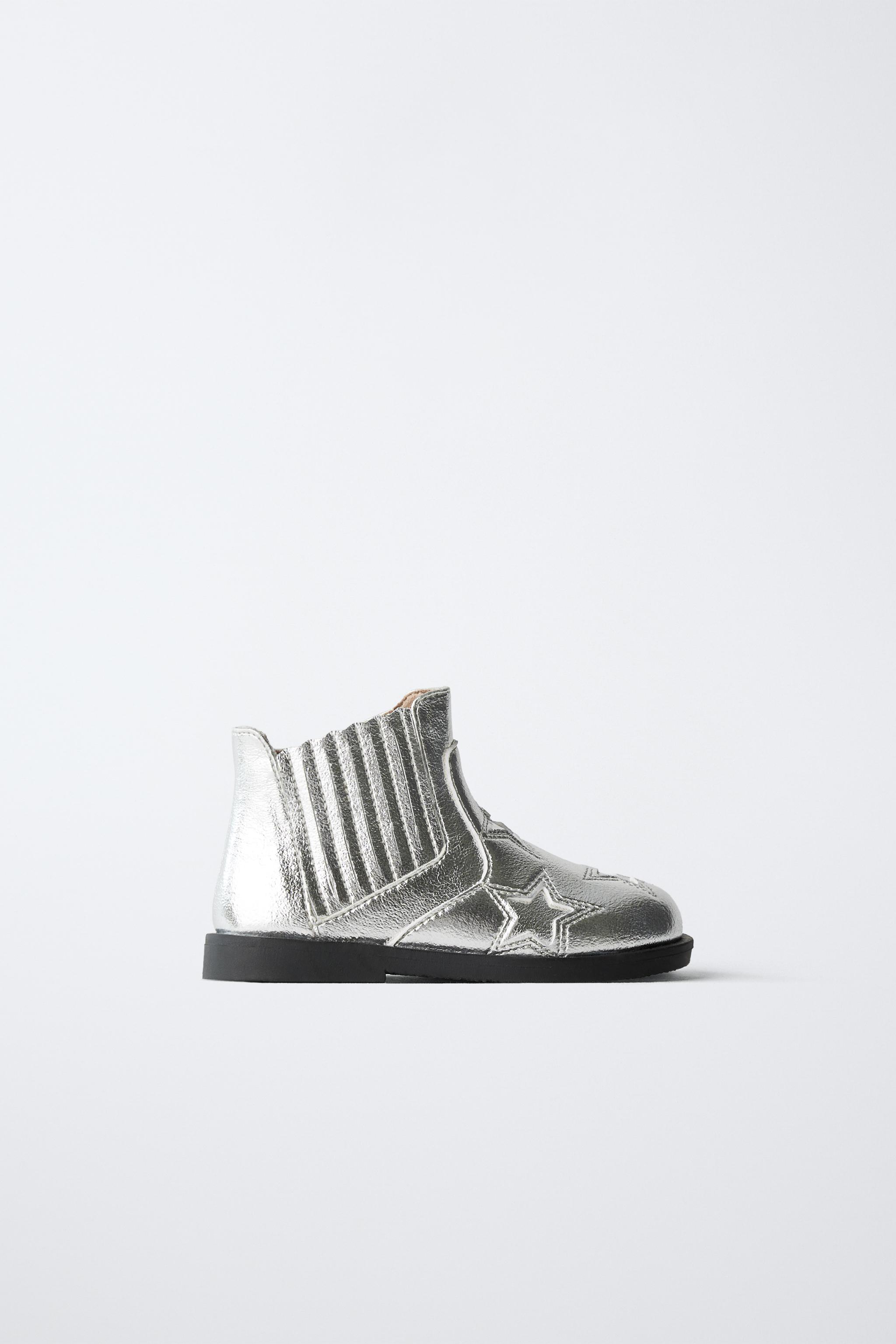 STAR BOOTS