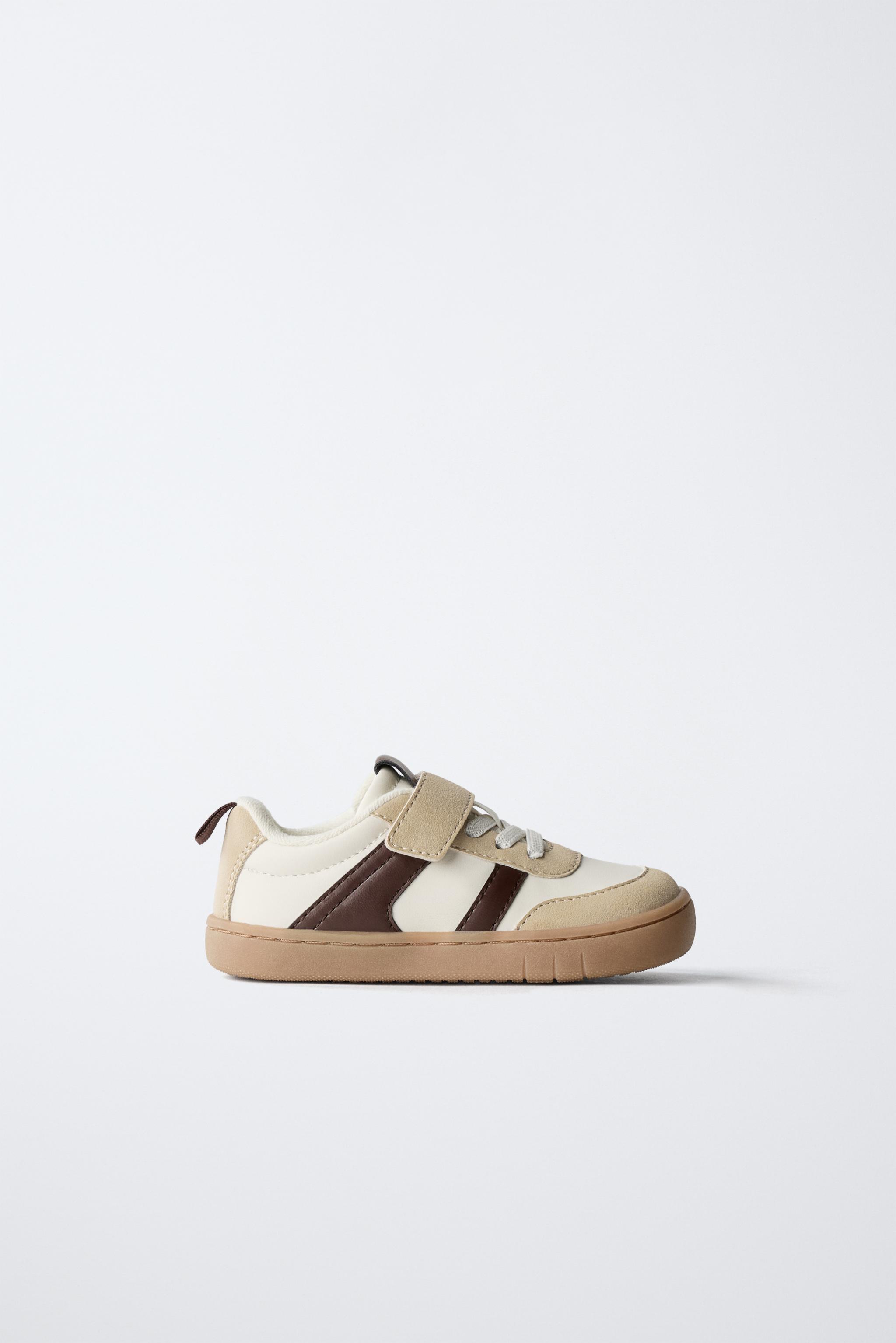 RETRO BAREFOOT SNEAKERS