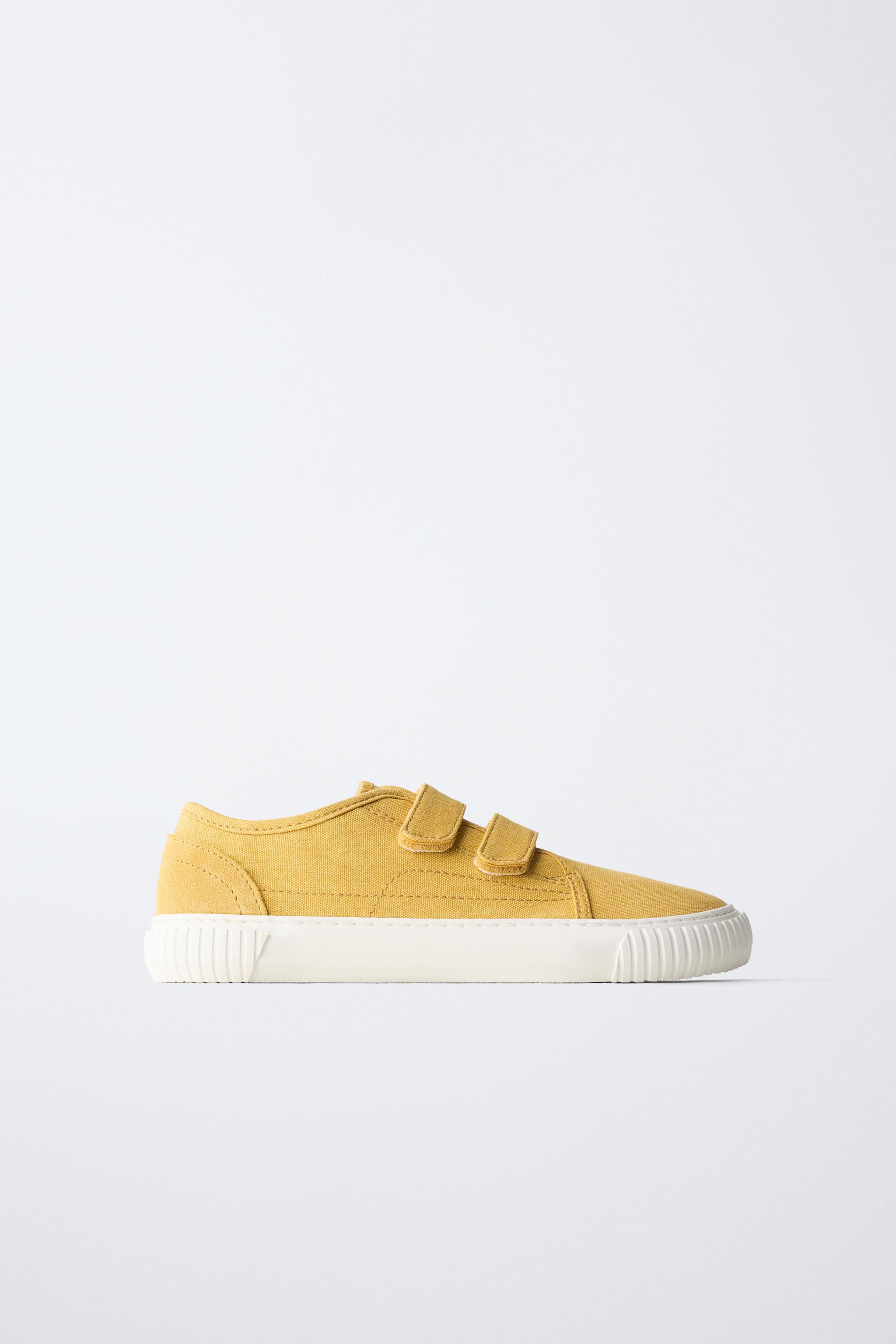 BAREFOOT SNEAKERS